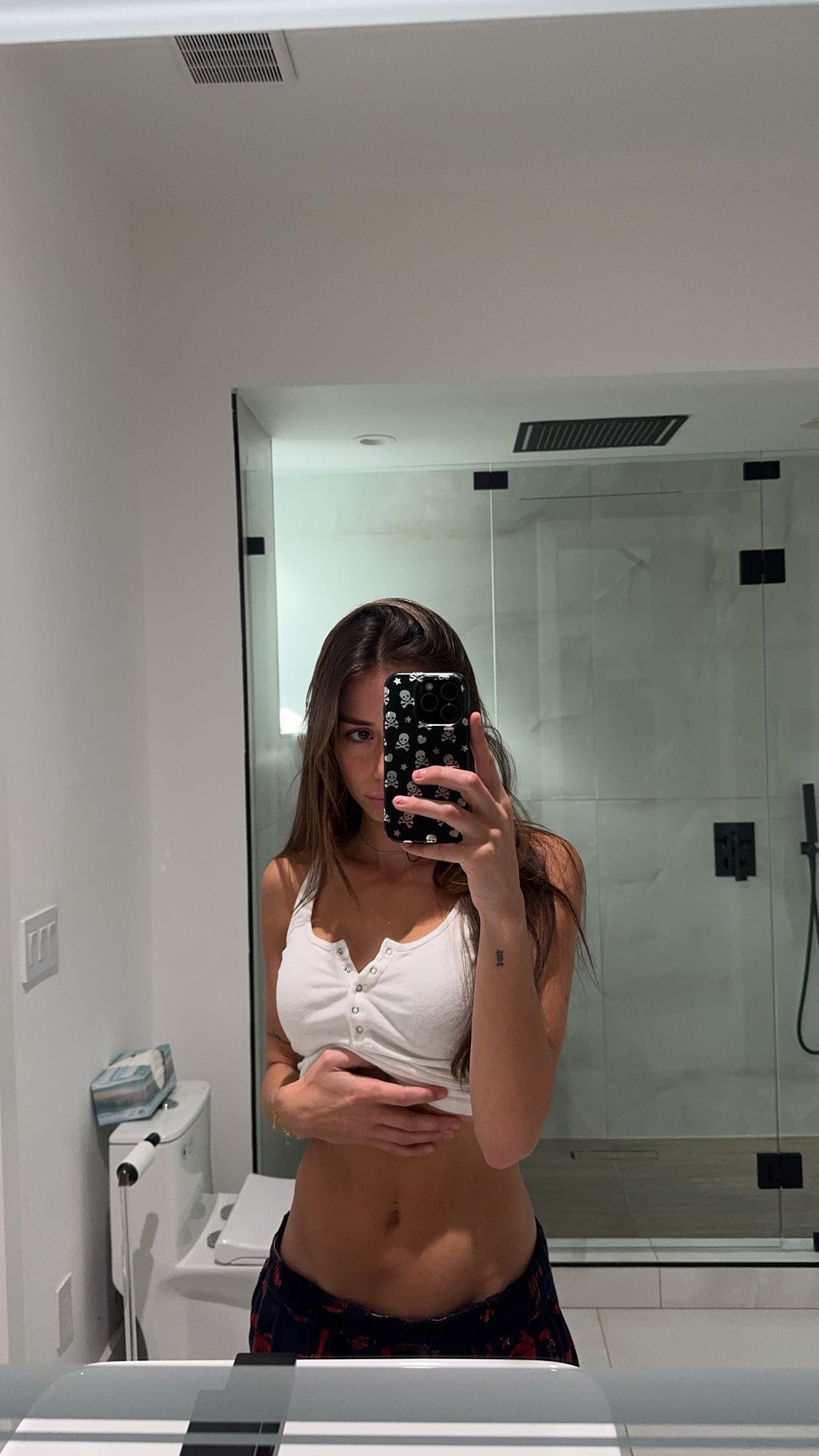 sadie.mckenna snapchat image archive image