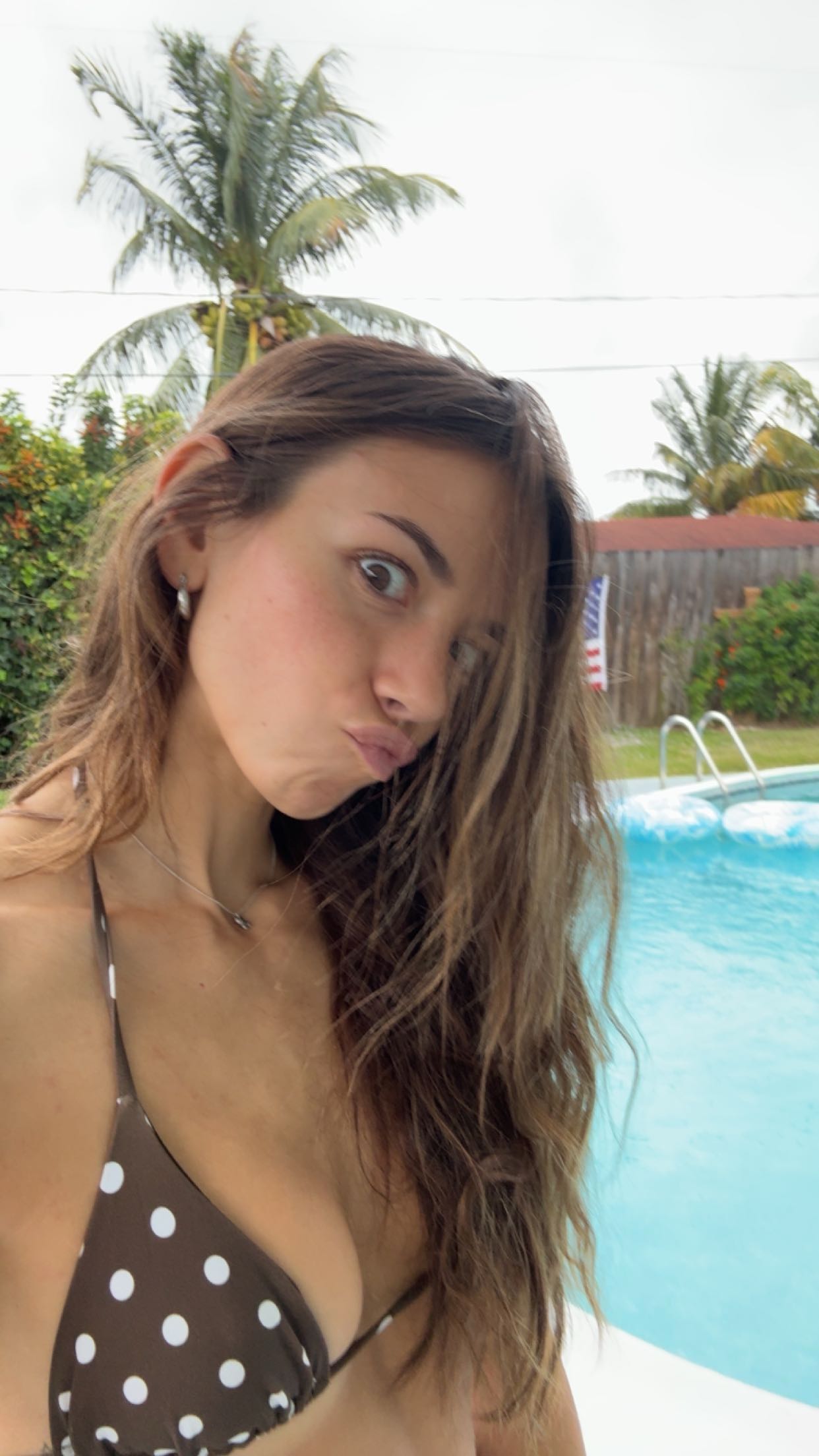 sadie.mckenna snapchat image archive image