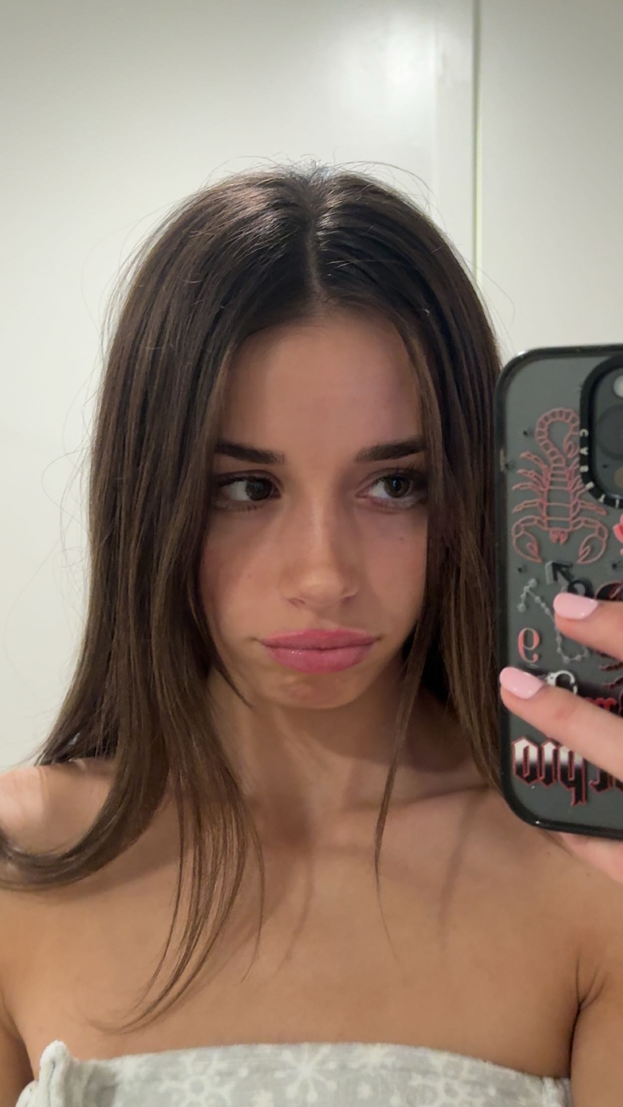 sadie.mckenna snapchat image archive image