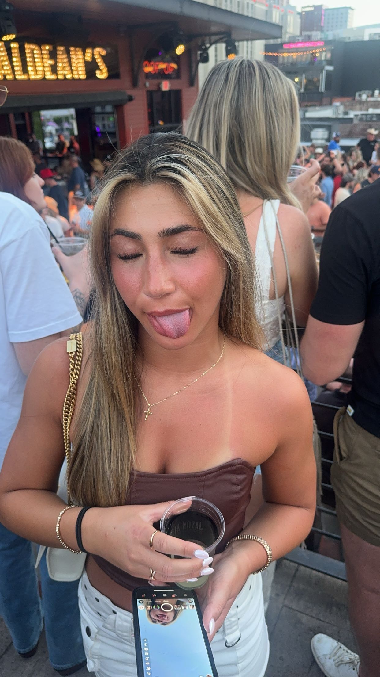 sadie.mckenna snapchat image archive image