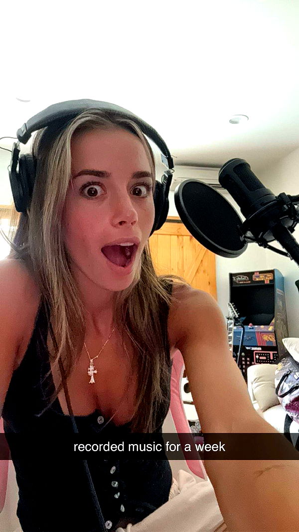 sadie.mckenna image ~ Altpins