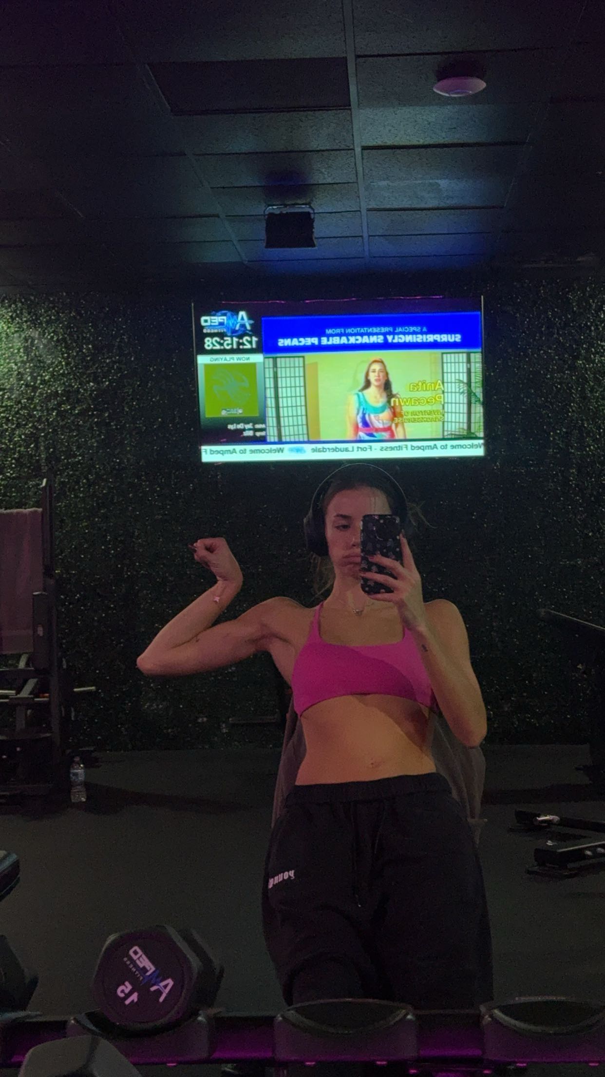 sadie.mckenna snapchat image archive image