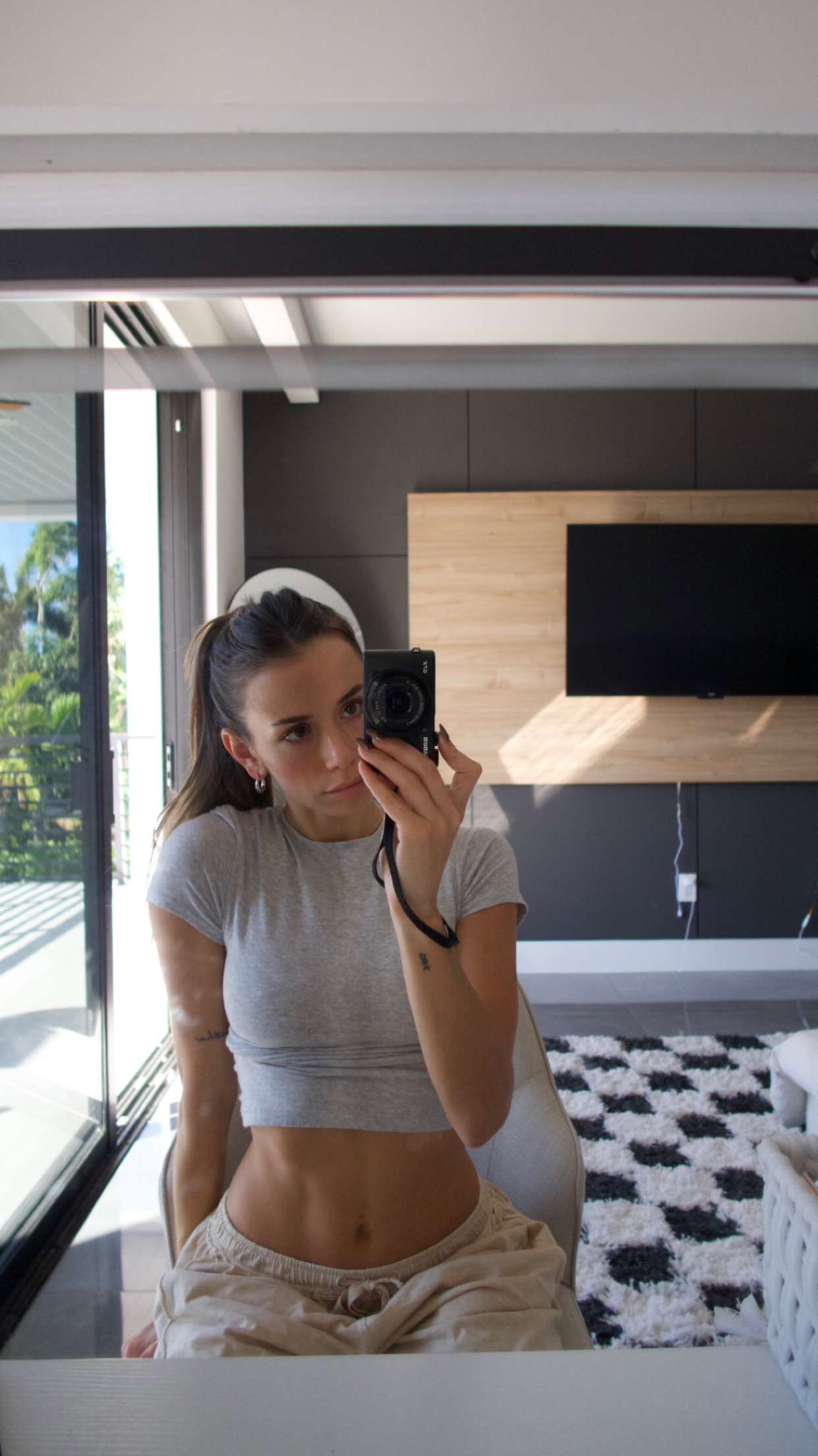 sadie.mckenna snapchat image archive image