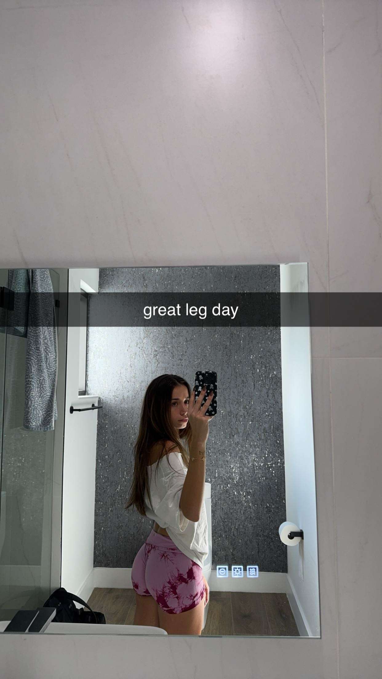 sadie.mckenna snapchat image archive image