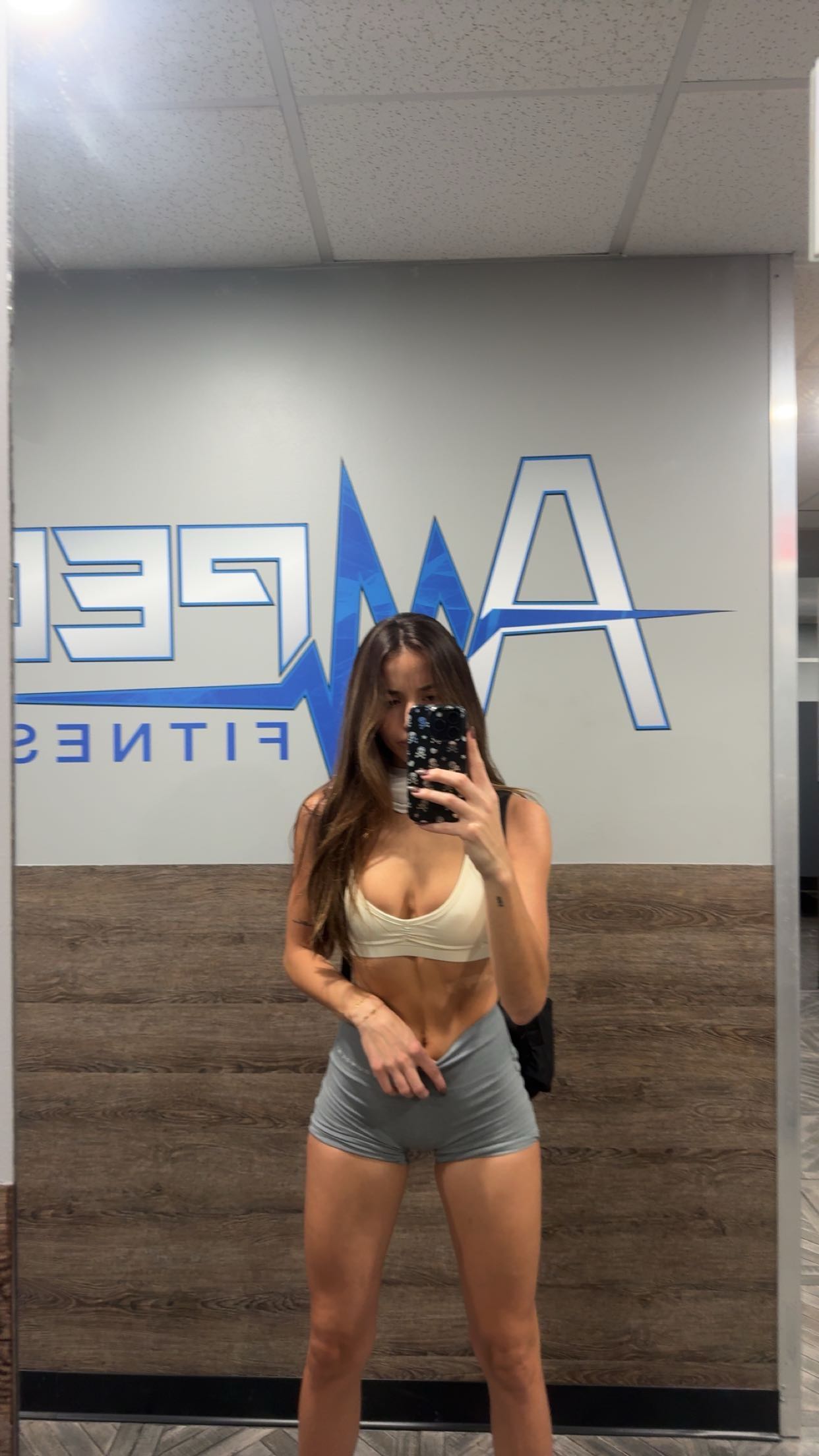 sadie.mckenna snapchat image archive image