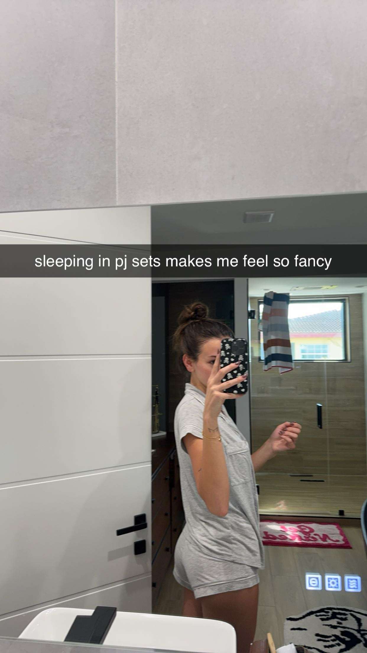 sadie.mckenna snapchat image archive image