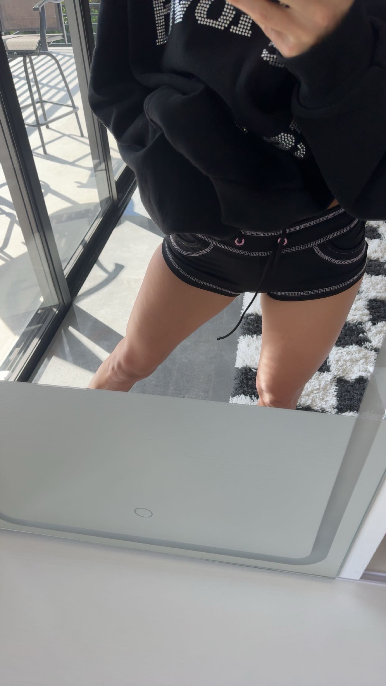 sadie.mckenna snapchat image archive image