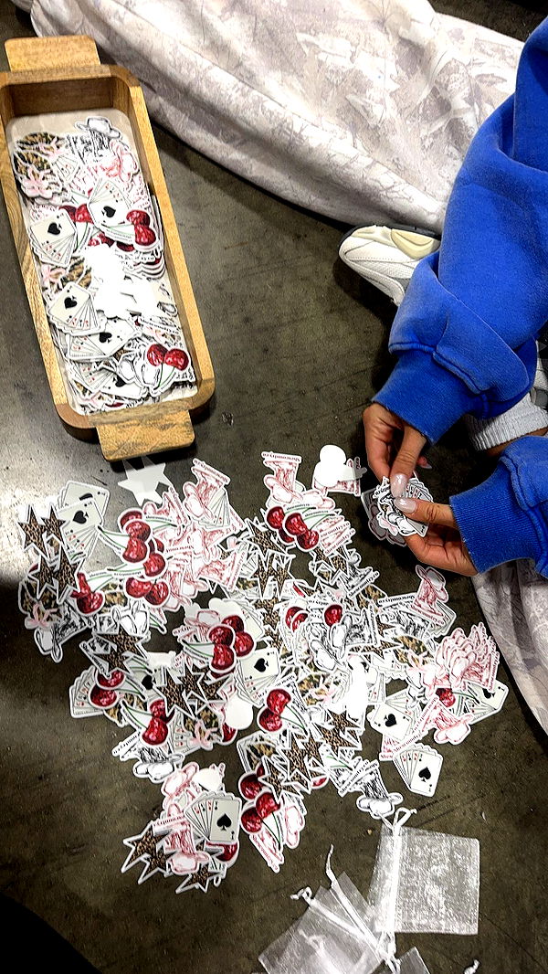 sadie.mckenna image ~ Altpins