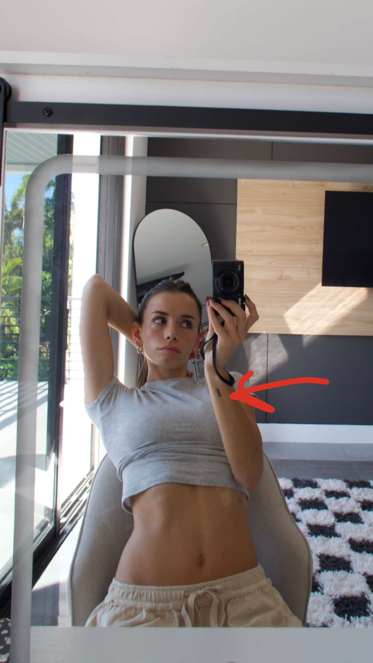 sadie.mckenna snapchat image archive image