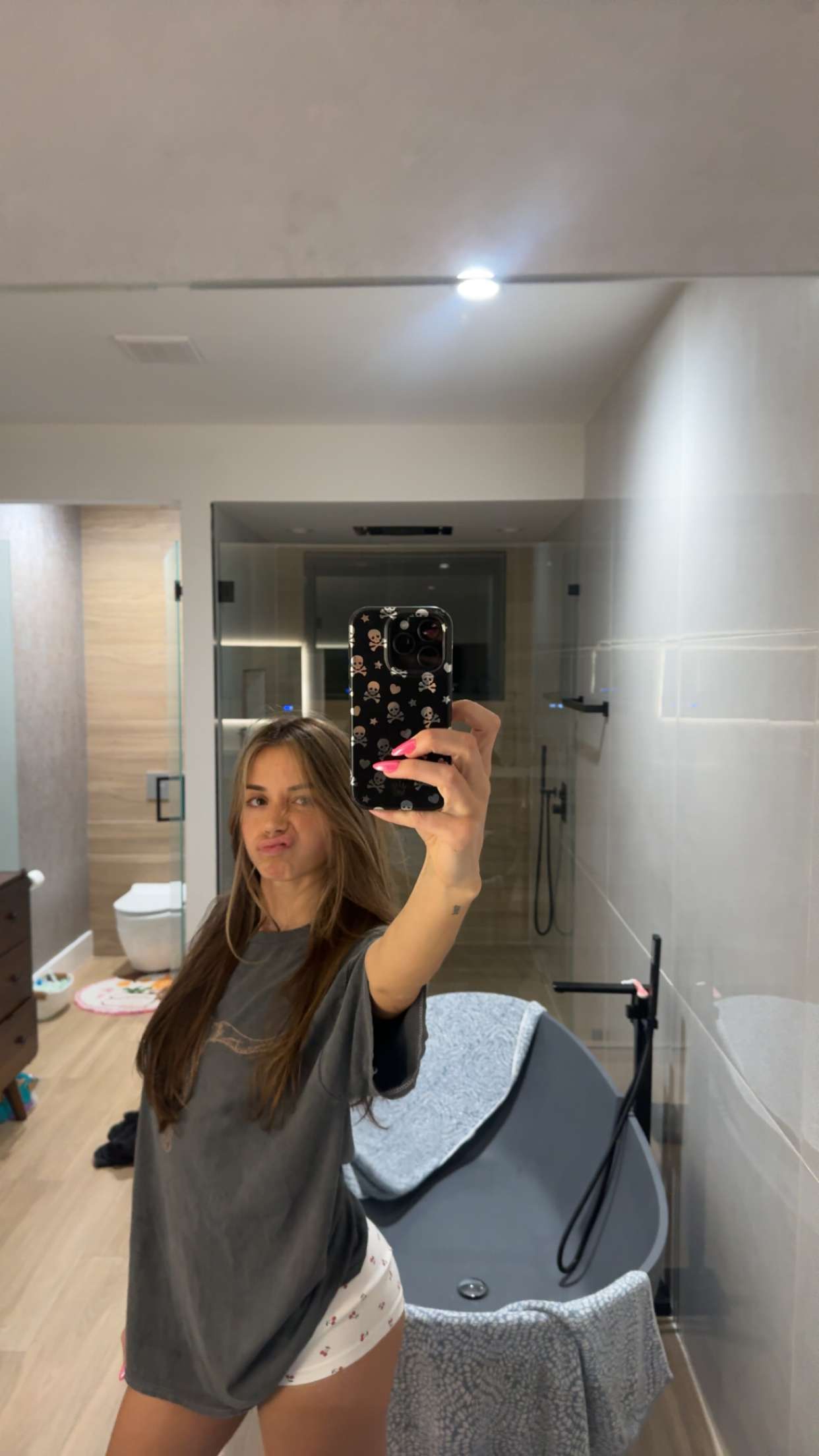 sadie.mckenna snapchat image archive image