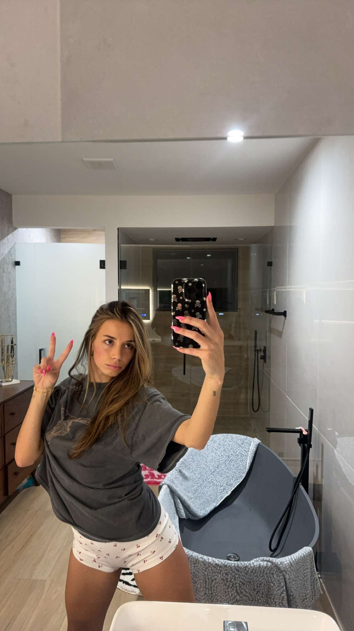 sadie.mckenna snapchat image archive image