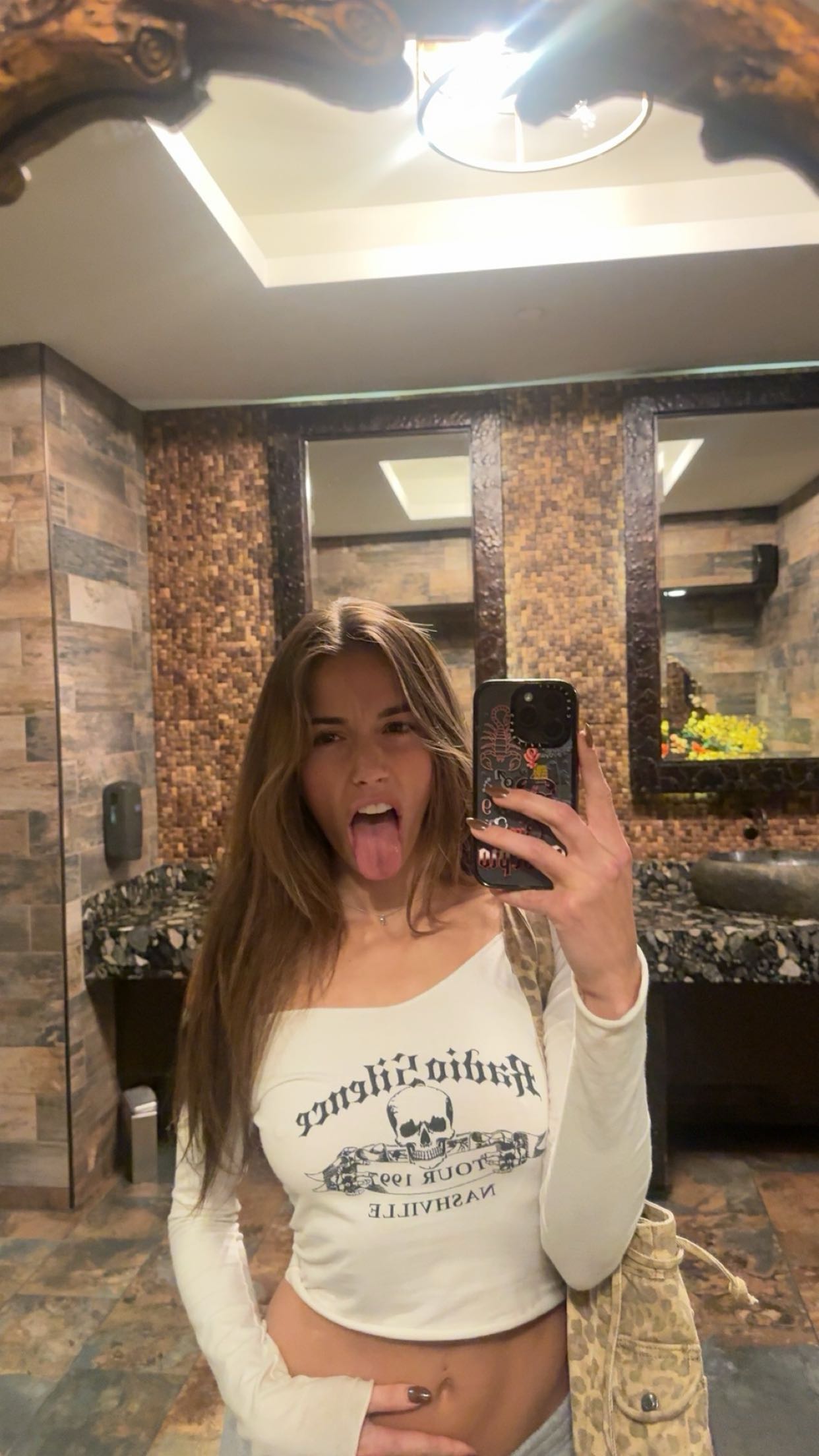 sadie.mckenna snapchat image archive image