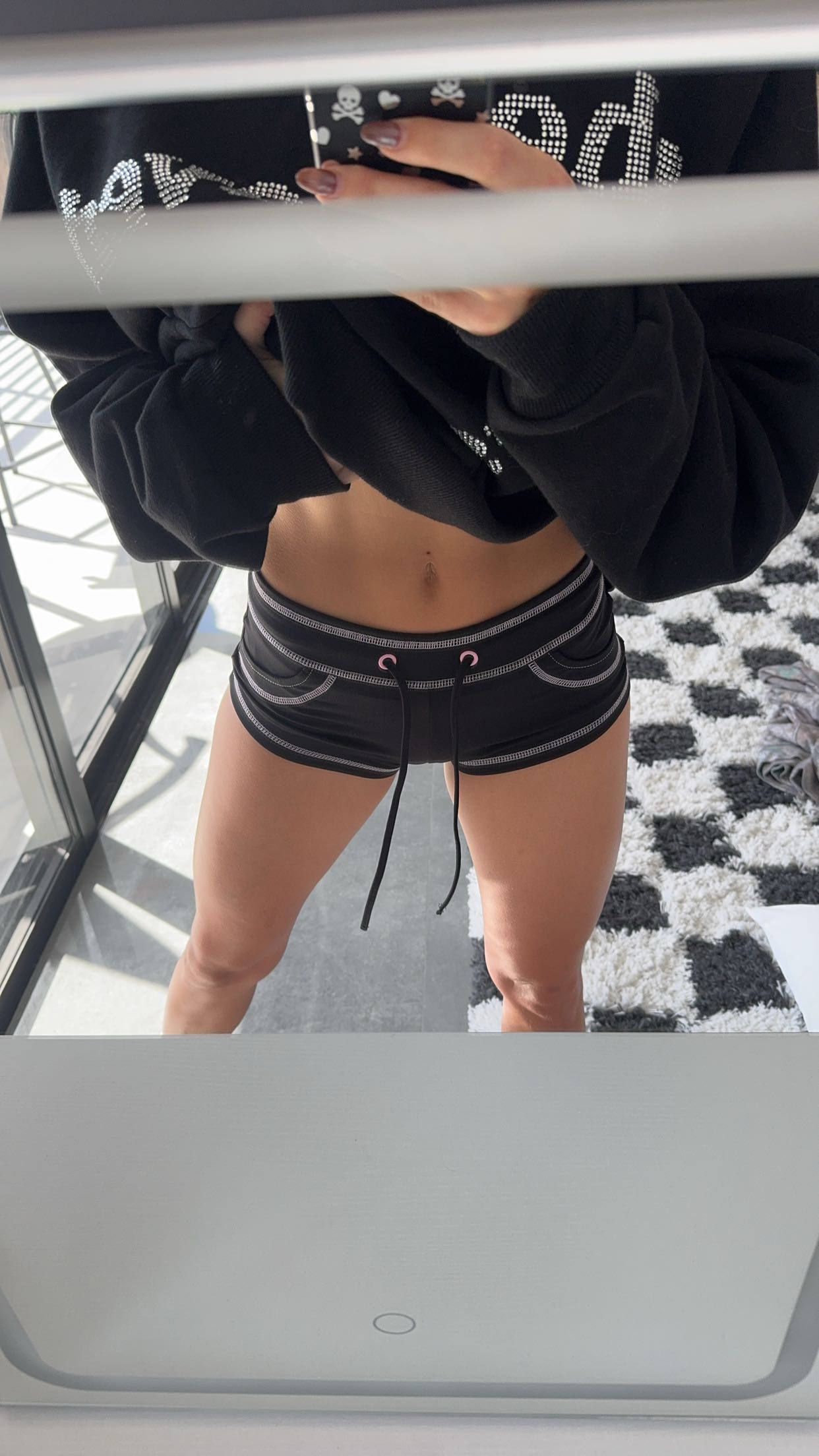 sadie.mckenna snapchat image archive image