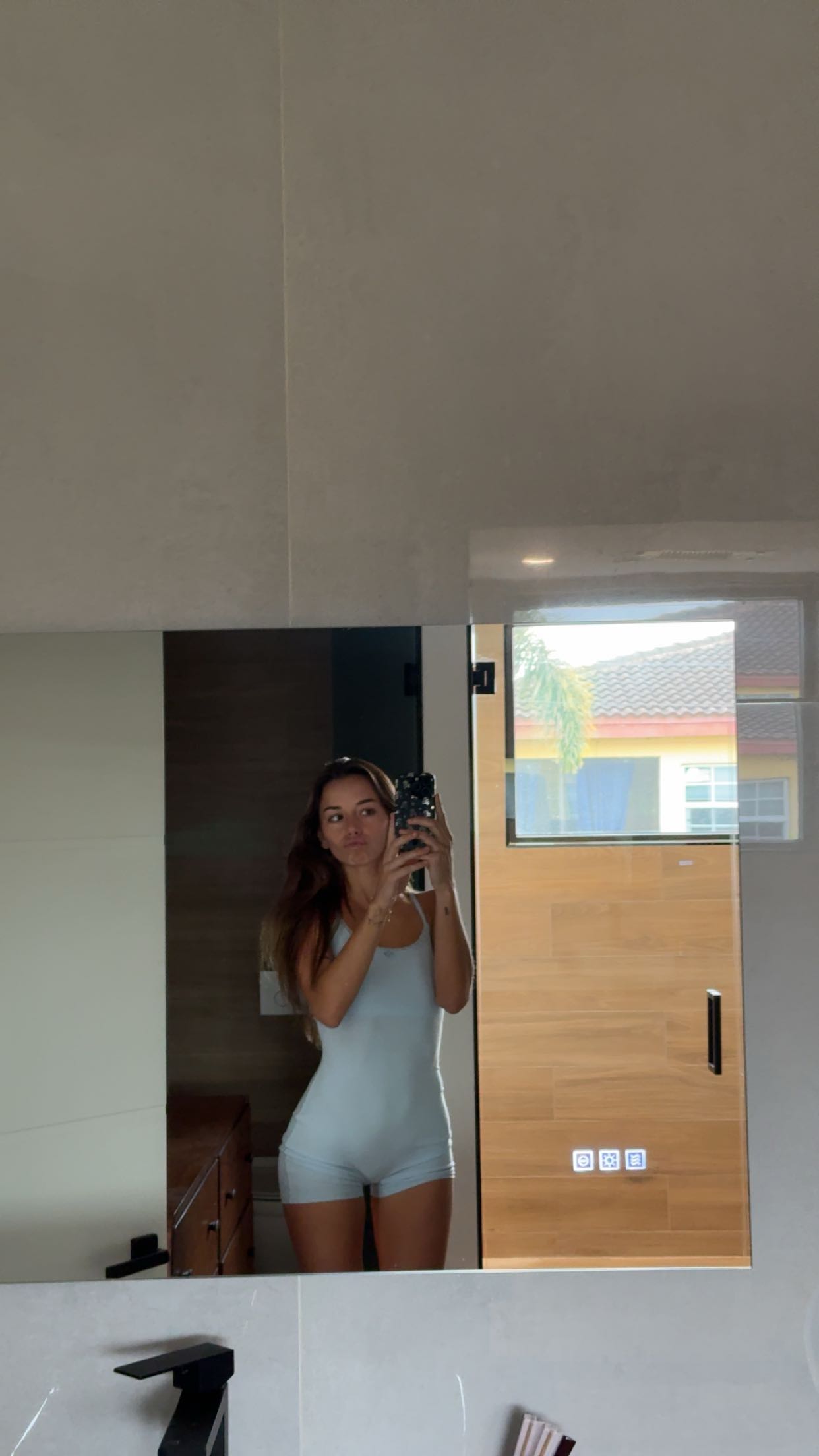 sadie.mckenna snapchat image archive image