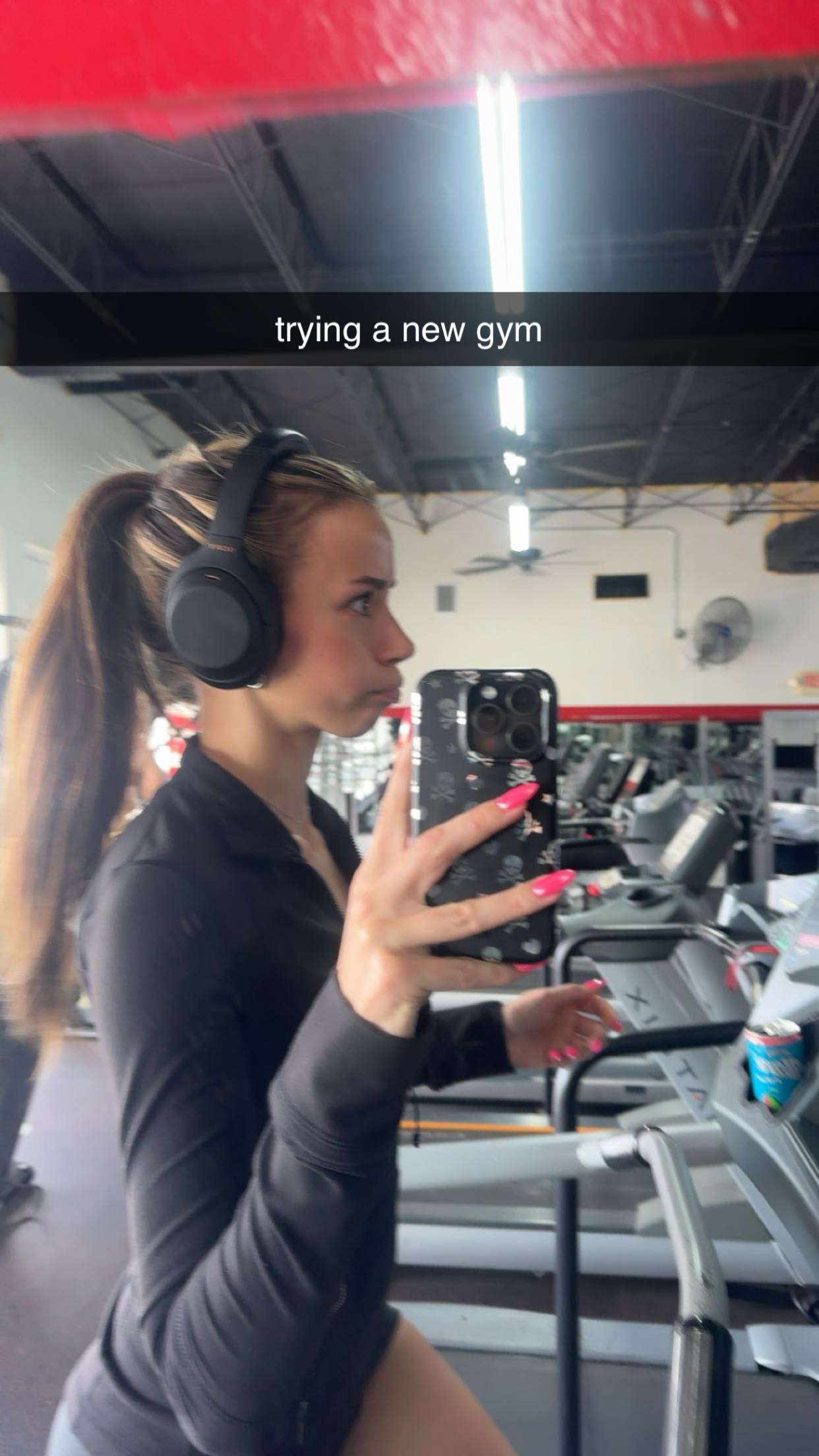 sadie.mckenna snapchat image archive image