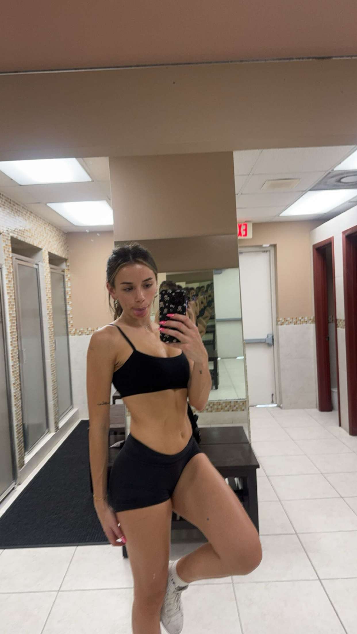 sadie.mckenna snapchat image archive image