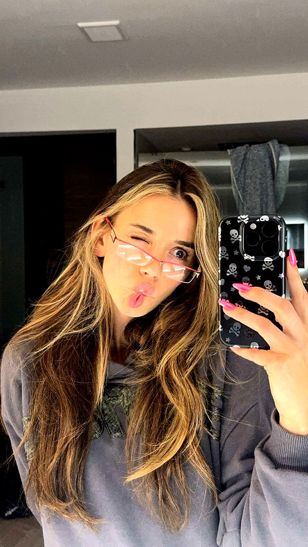 sadie.mckenna image ~ Altpins