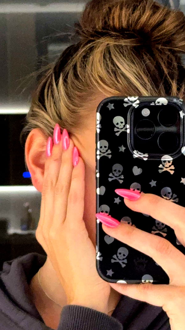 sadie.mckenna image ~ Altpins