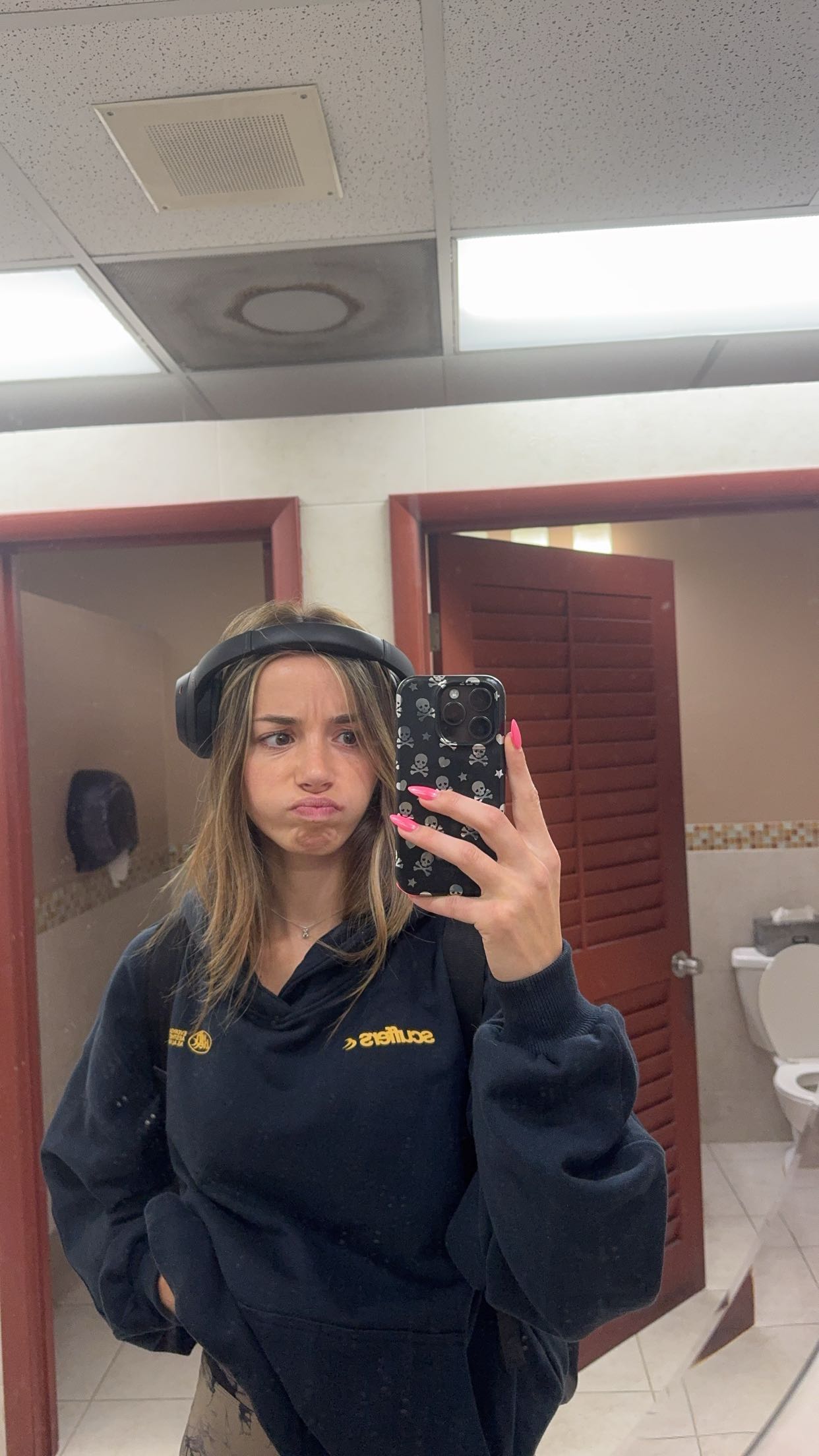 sadie.mckenna snapchat image archive image