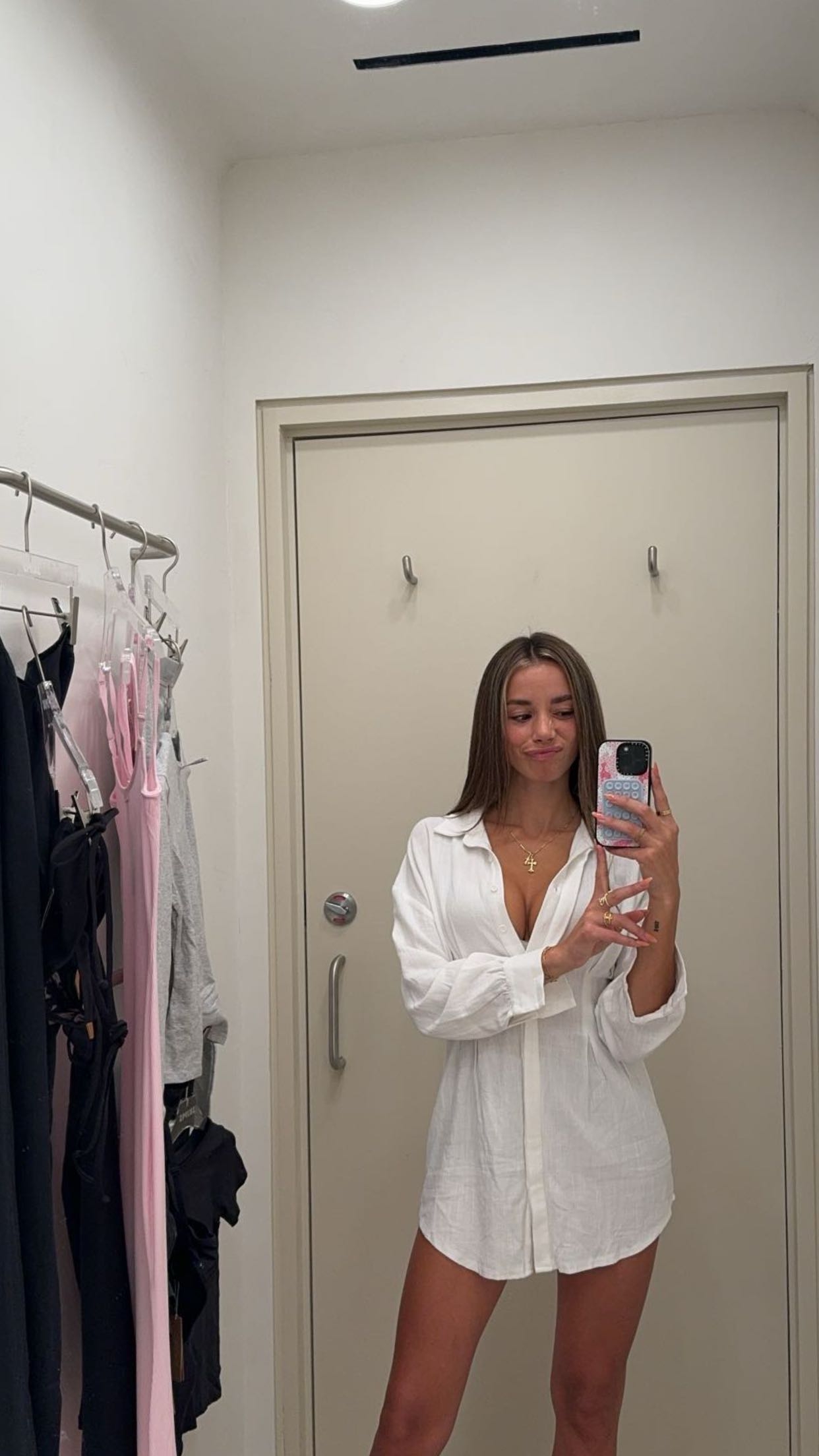 sadie.mckenna snapchat image archive image