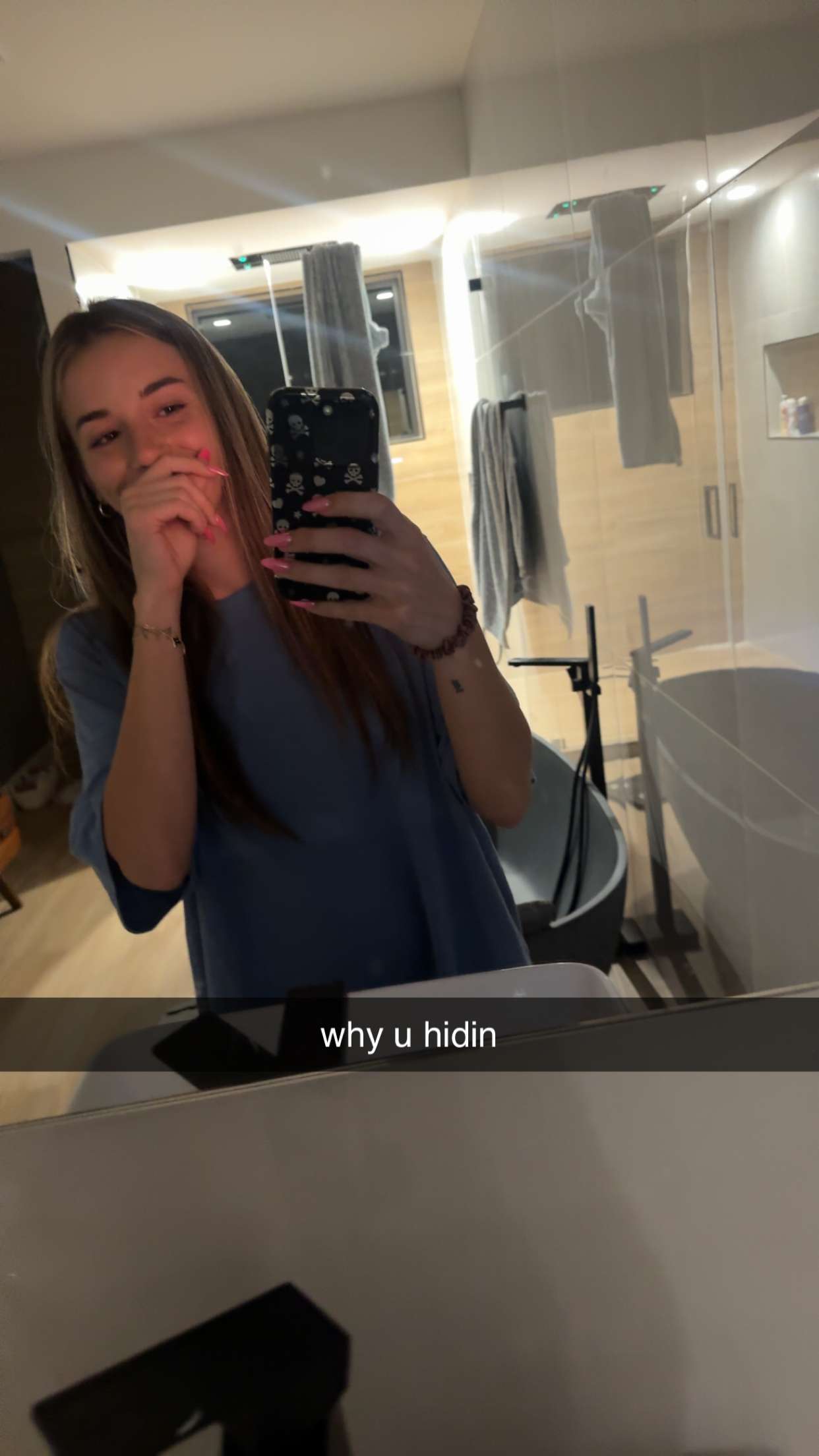 sadie.mckenna snapchat image archive image