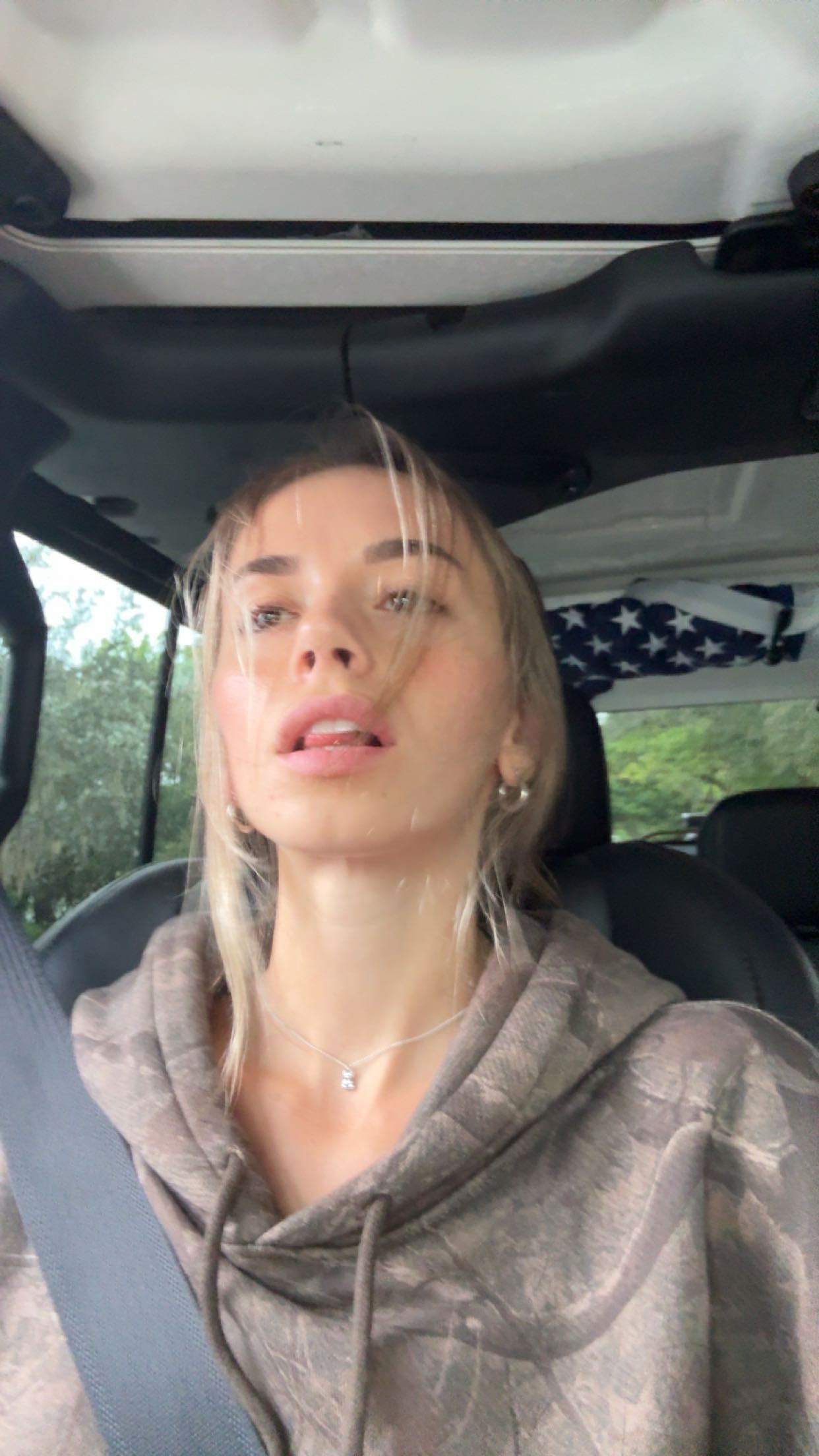 sadie.mckenna snapchat image archive image