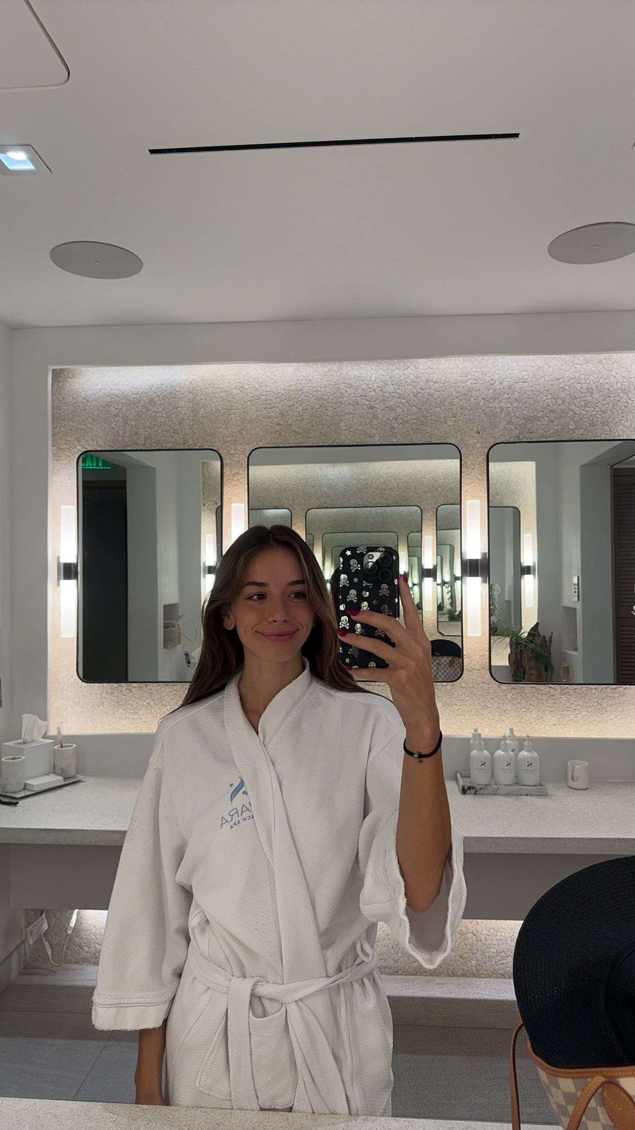 sadie.mckenna snapchat image archive image