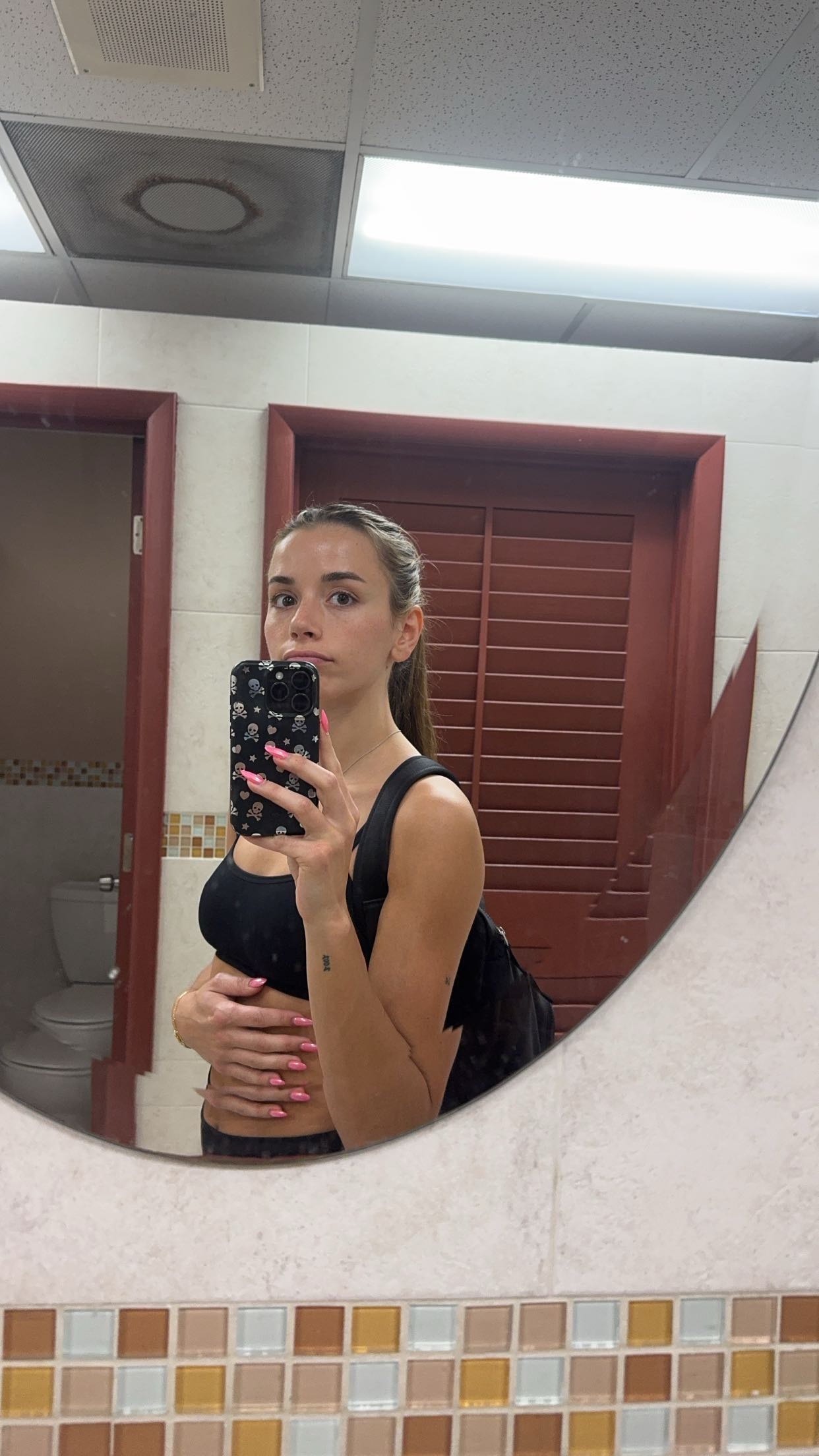 sadie.mckenna snapchat image archive image