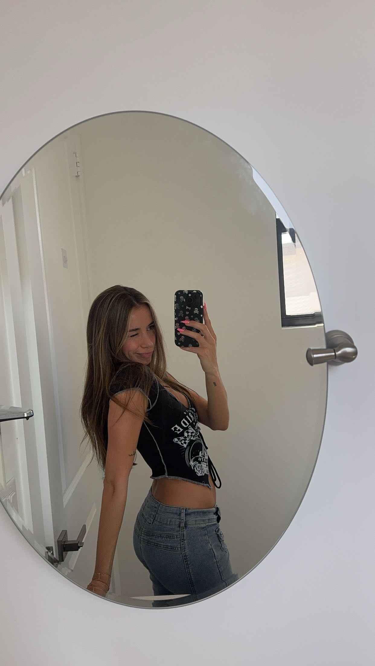 sadie.mckenna snapchat image archive image