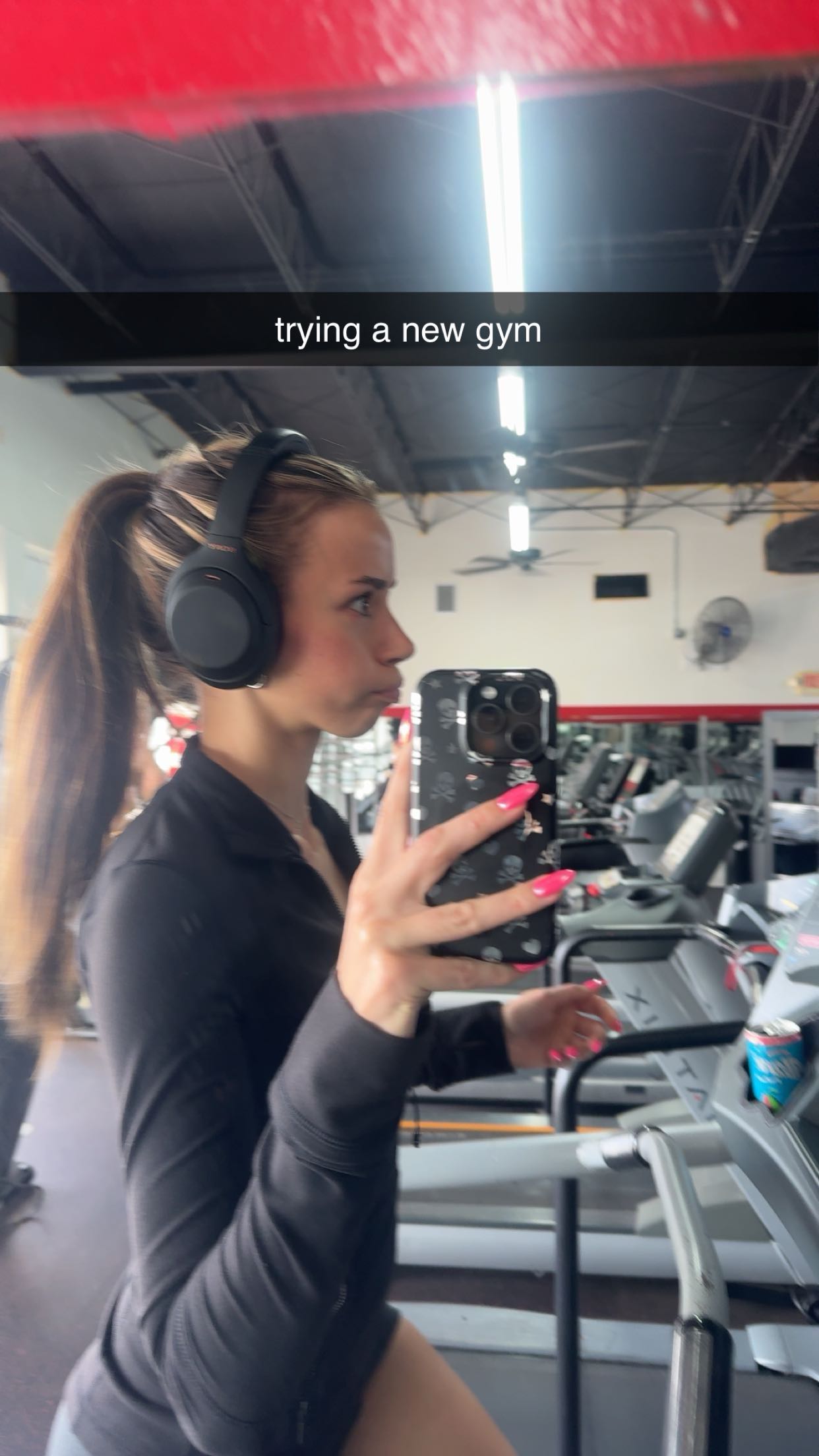 sadie.mckenna snapchat image archive image