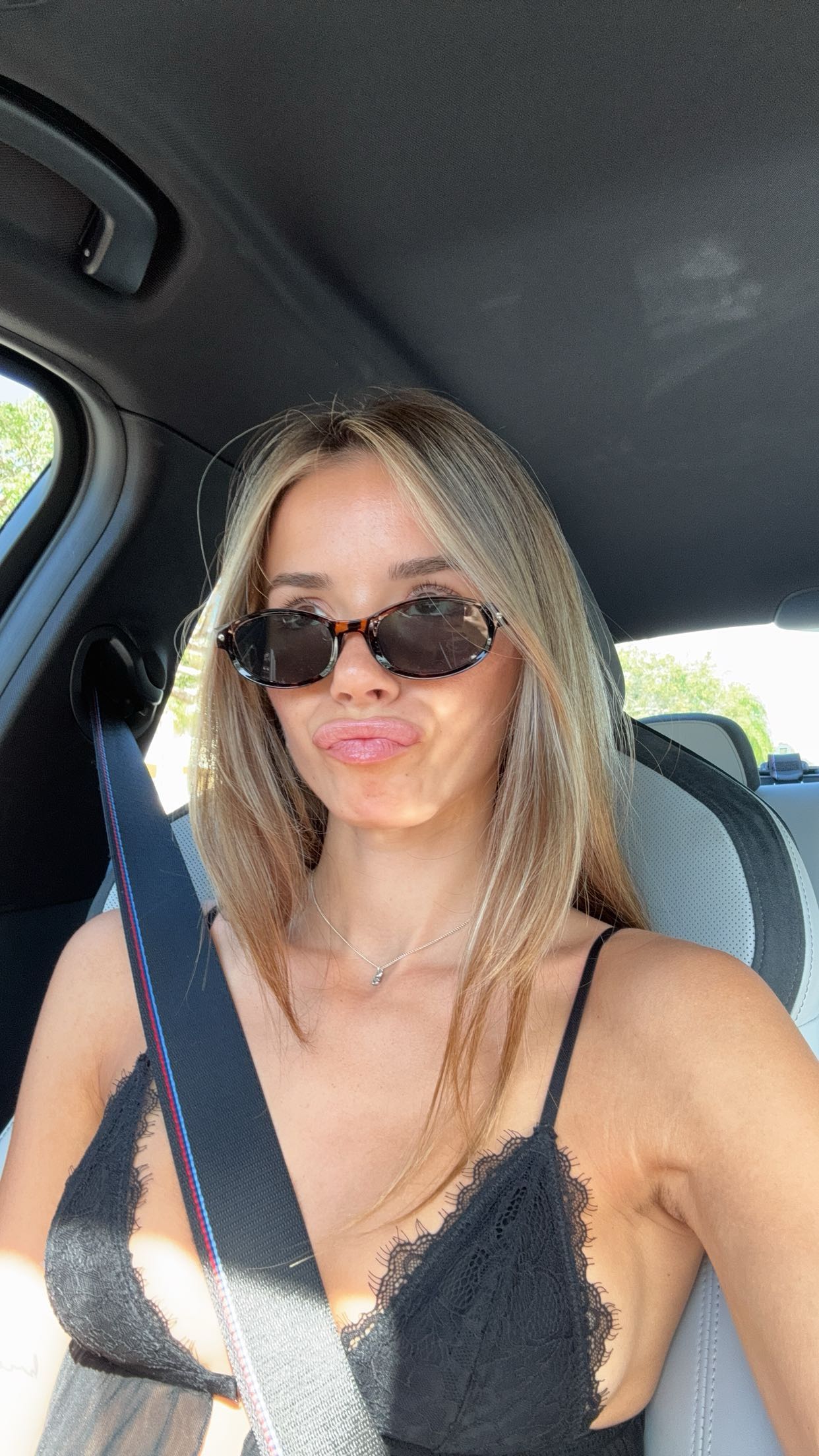 sadie.mckenna snapchat image archive image