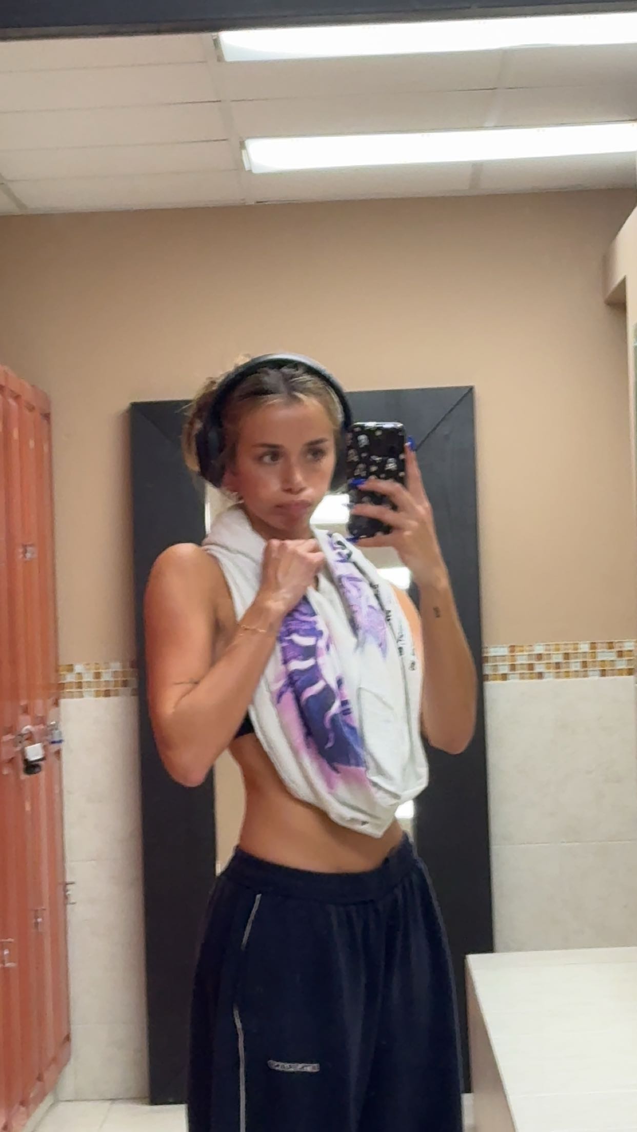 sadie.mckenna snapchat image archive image