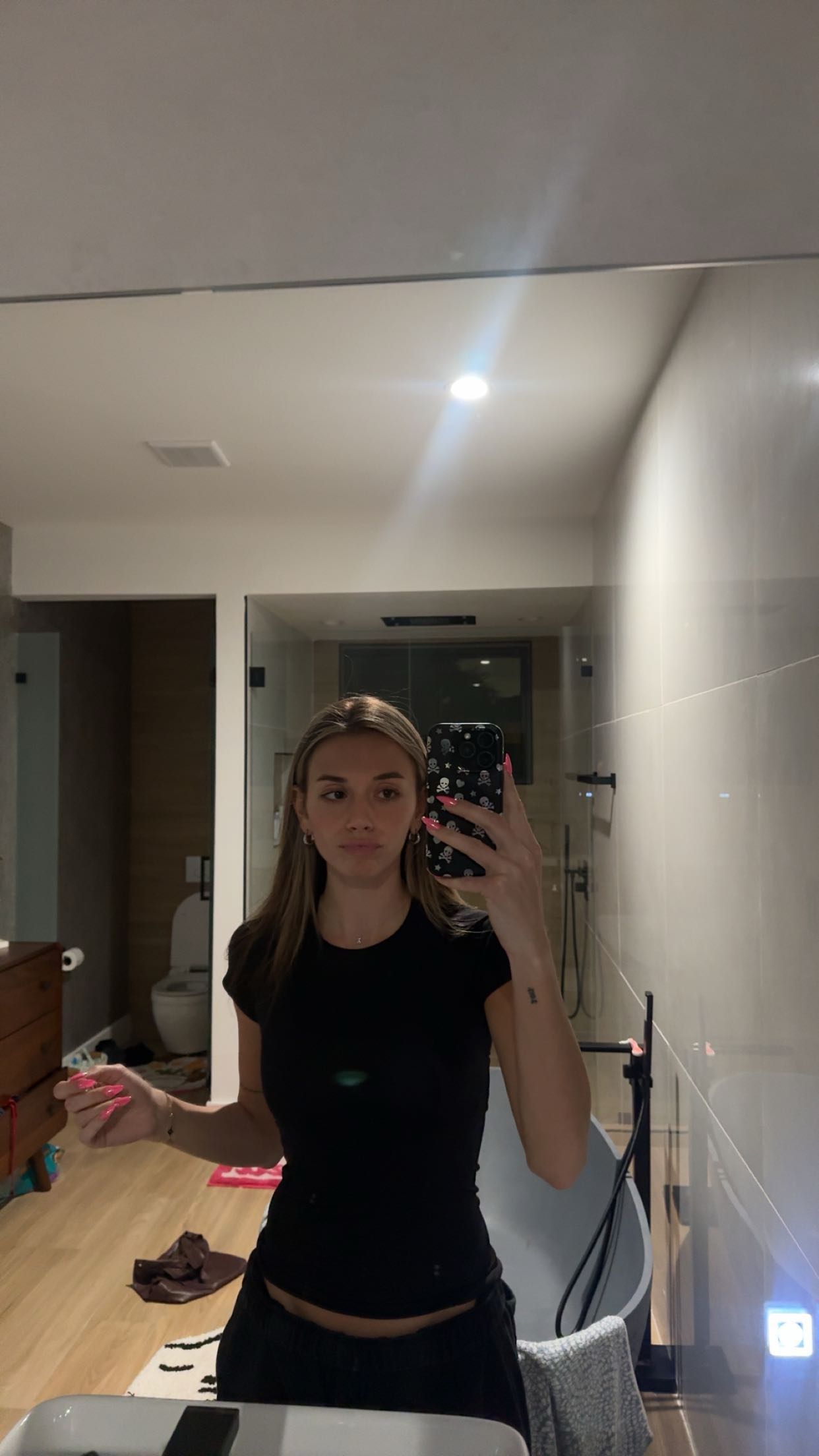 sadie.mckenna snapchat image archive image