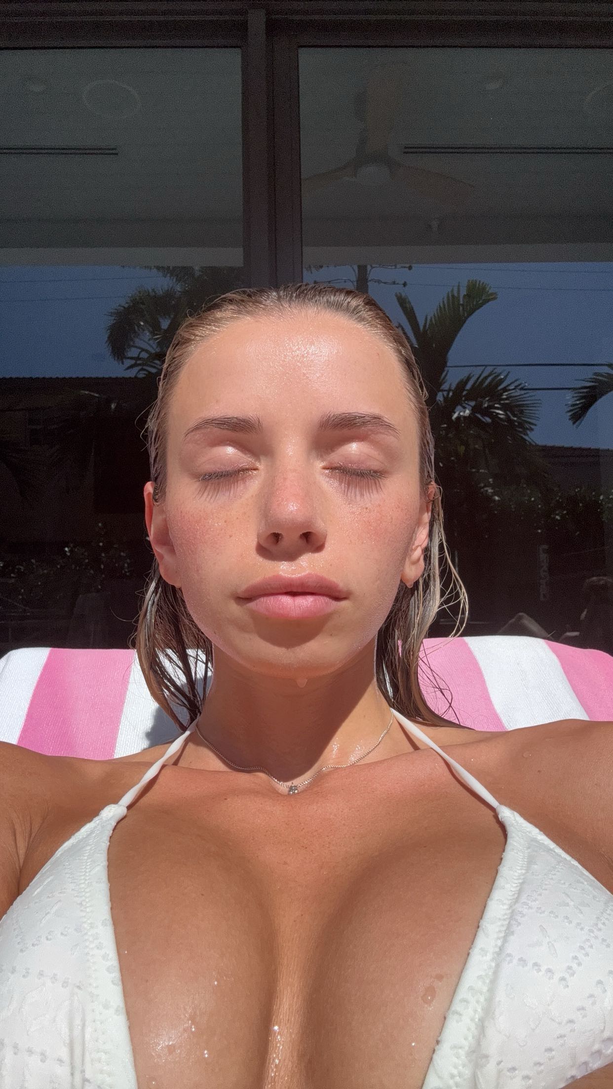 sadie.mckenna snapchat image archive image