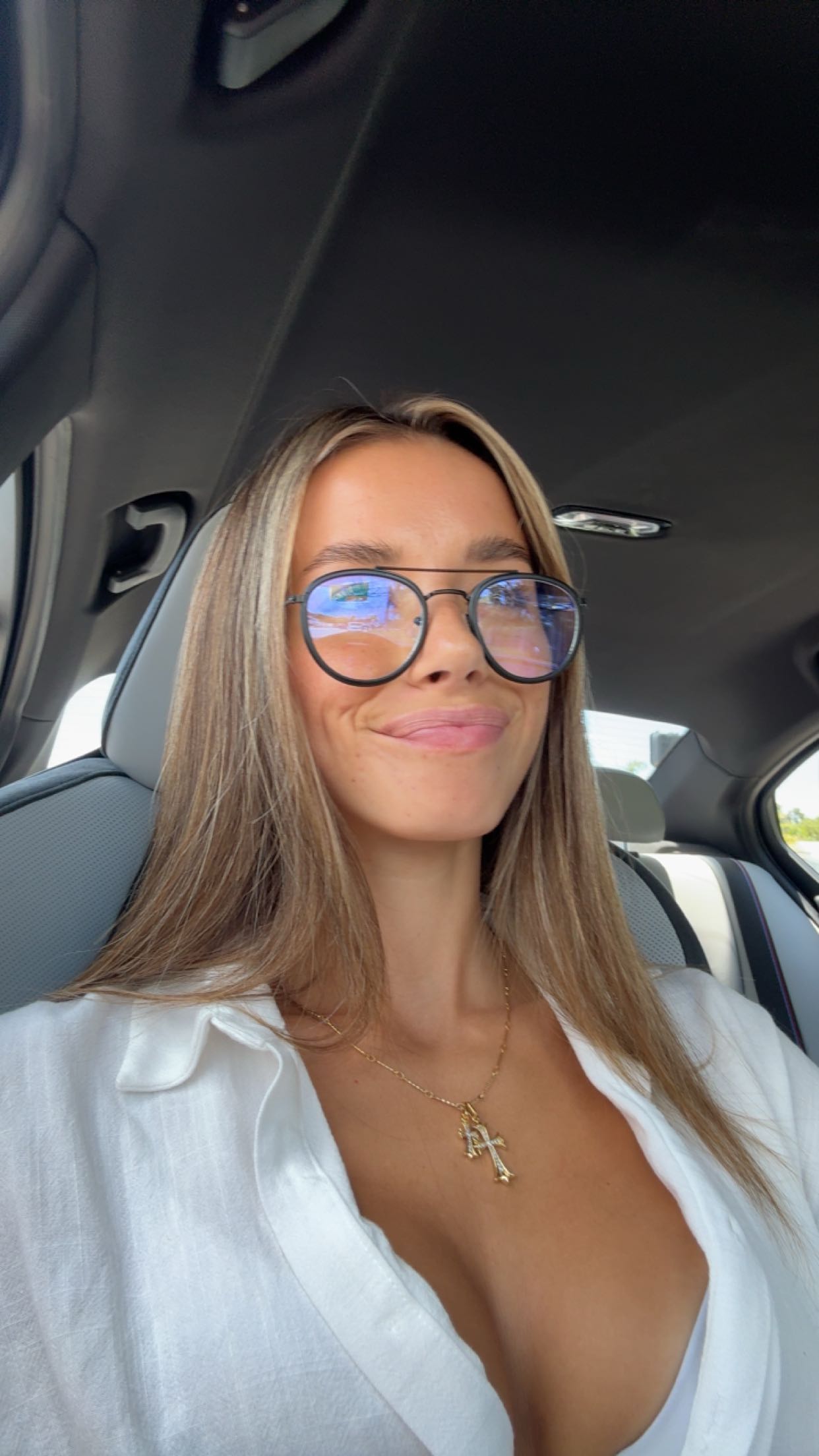 sadie.mckenna snapchat image archive image