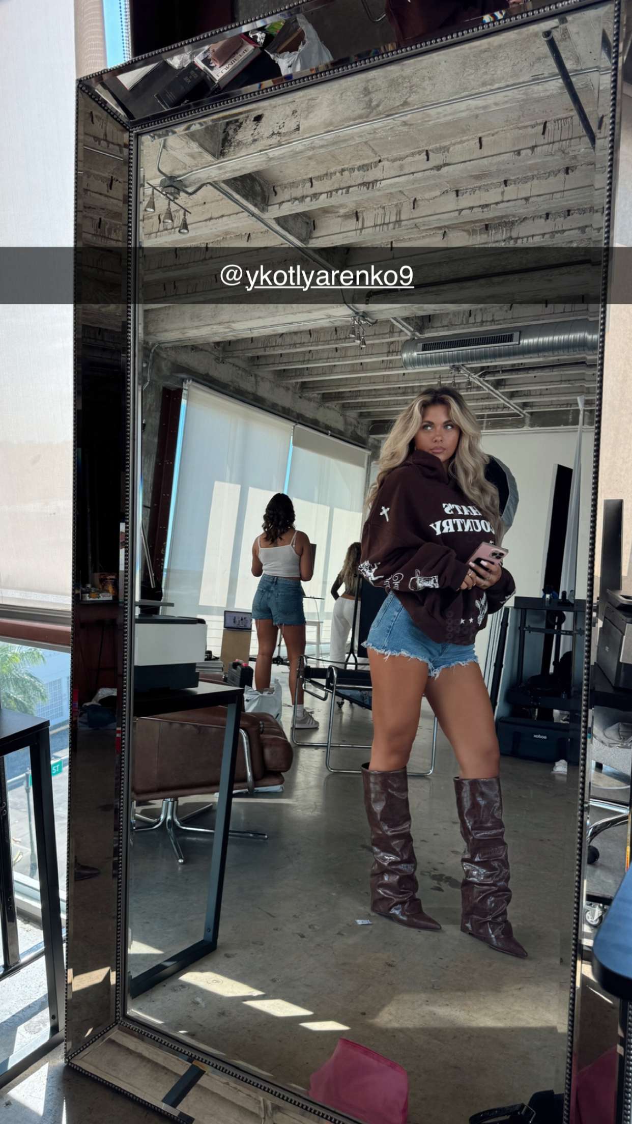 sadie.mckenna snapchat image archive image