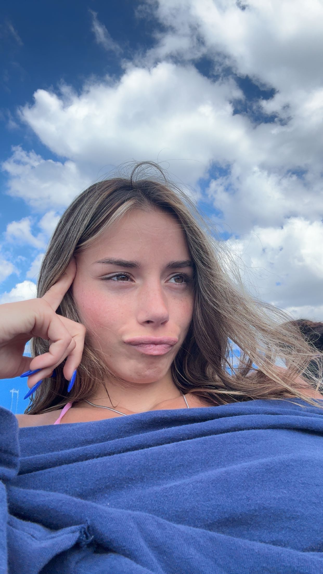 sadie.mckenna snapchat image archive image