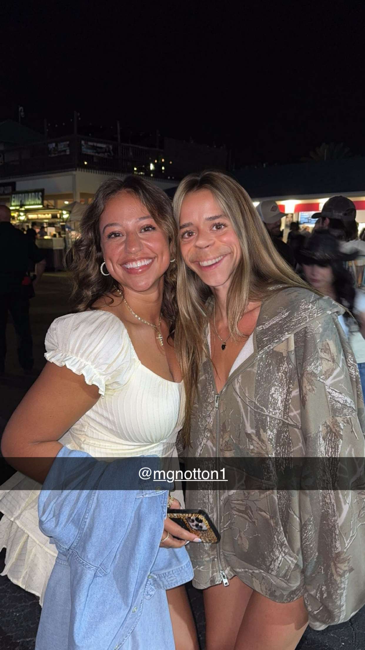 sadie.mckenna snapchat image archive image