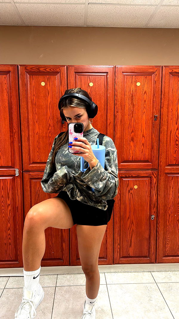 sadie.mckenna image ~ Altpins