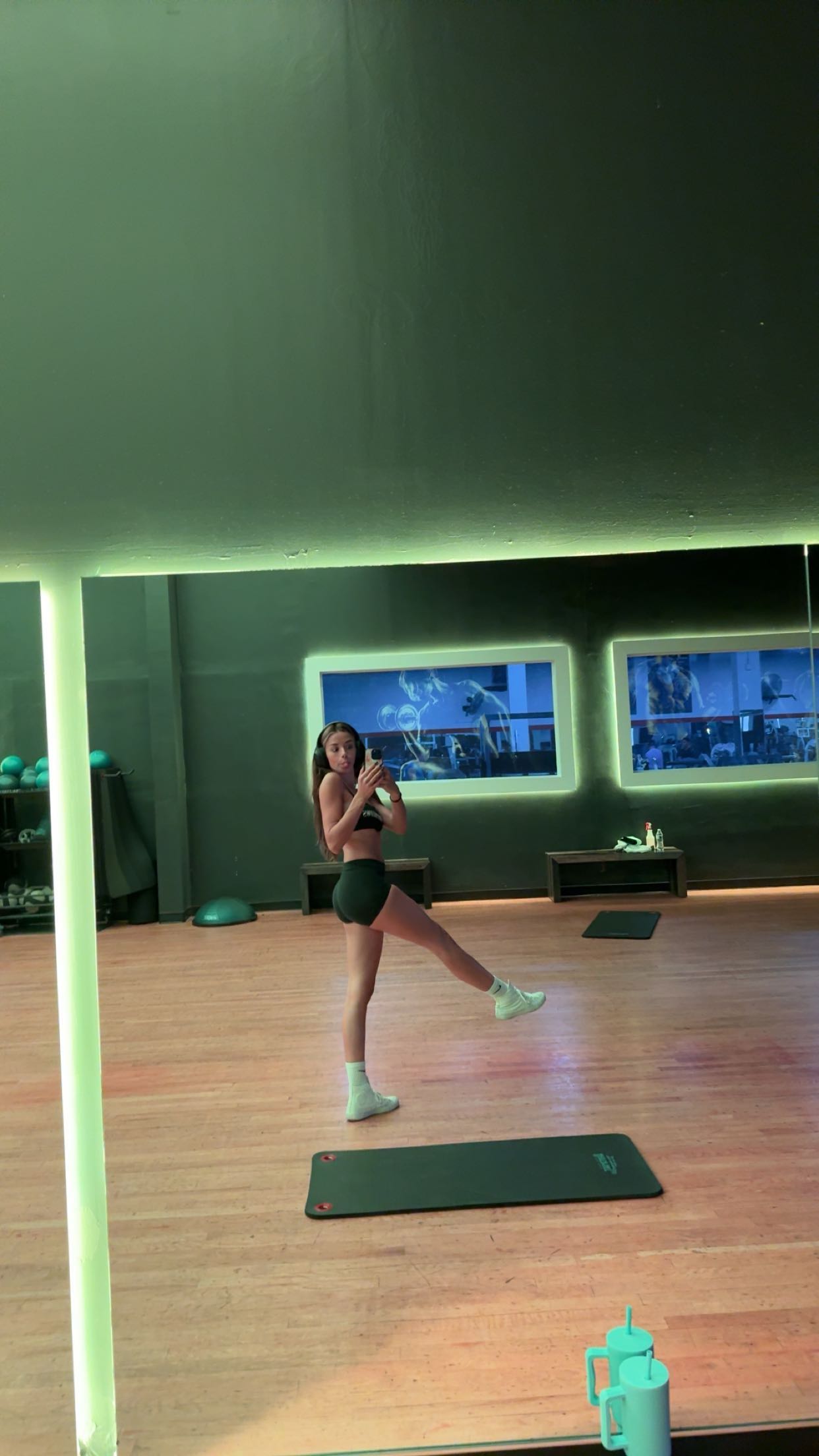 sadie.mckenna snapchat image archive image