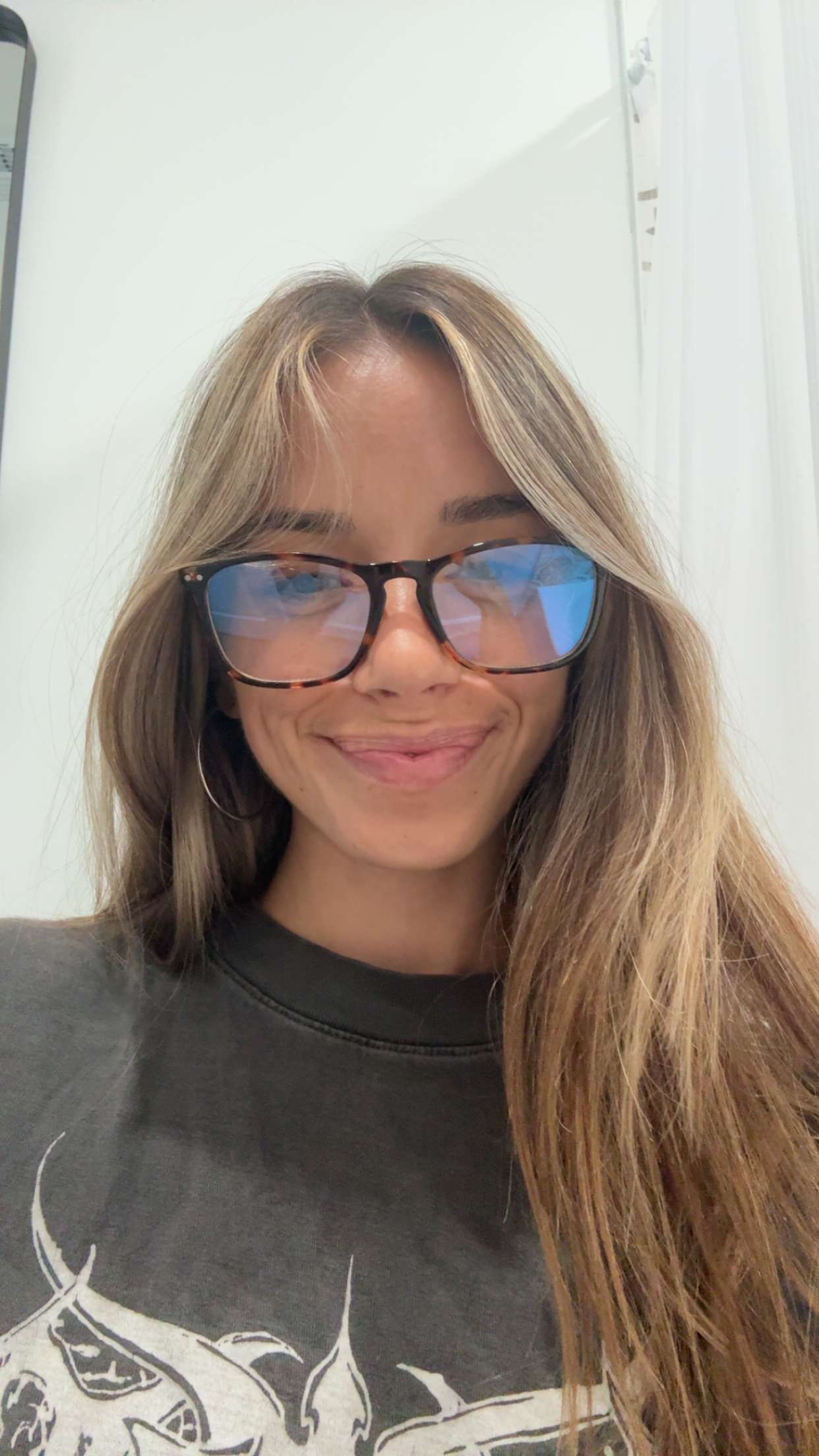 sadie.mckenna snapchat image archive image