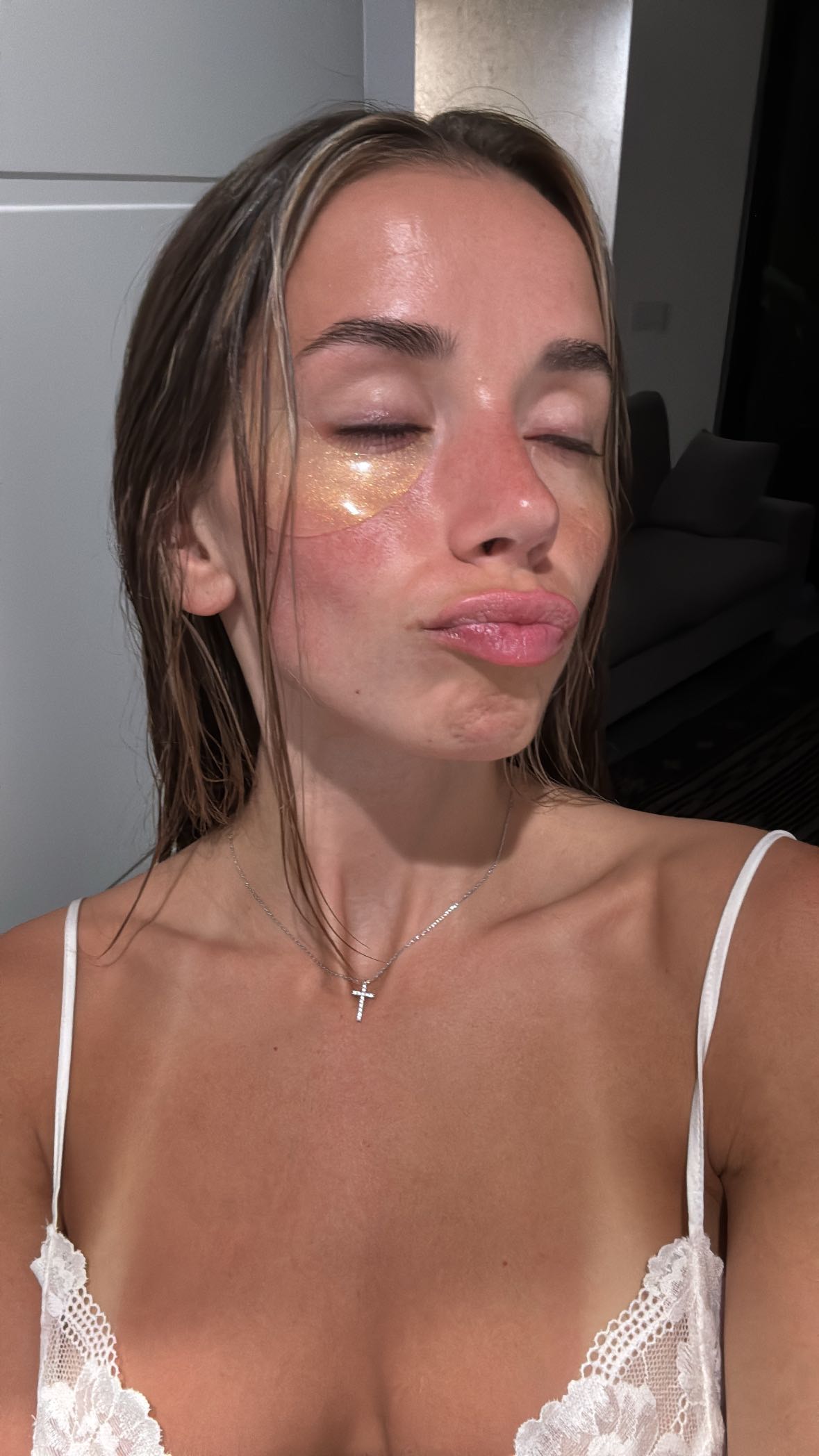 sadie.mckenna snapchat image archive image