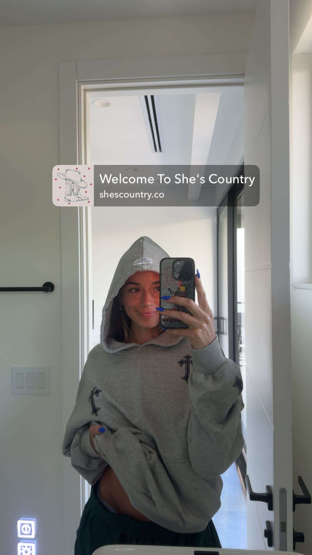 sadie.mckenna snapchat image archive image