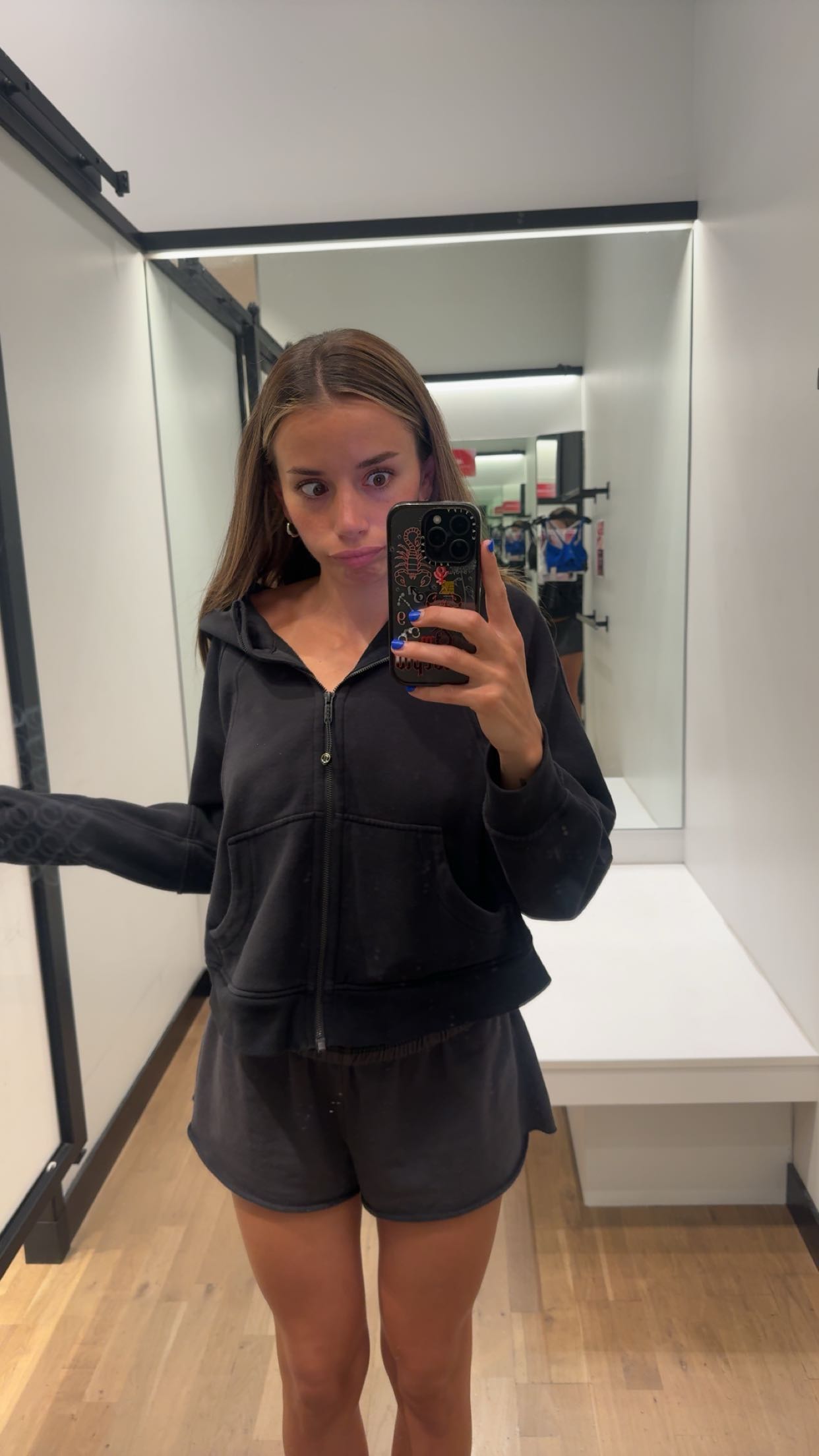 sadie.mckenna snapchat image archive image