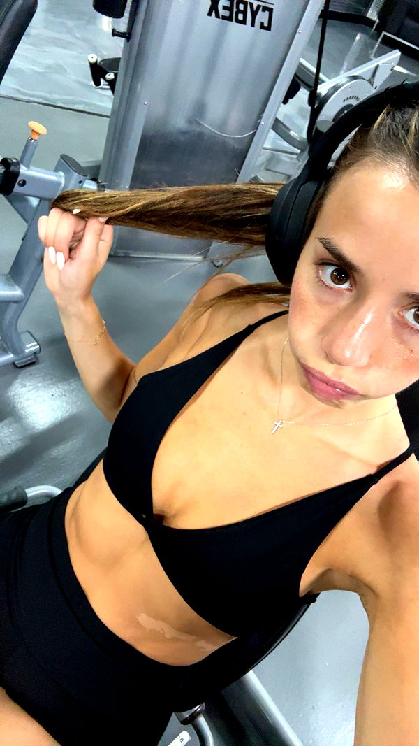 sadie.mckenna snapchat image archive image