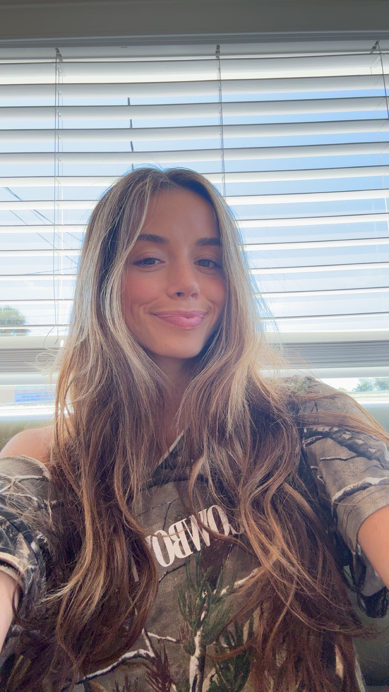 sadie.mckenna snapchat image archive image