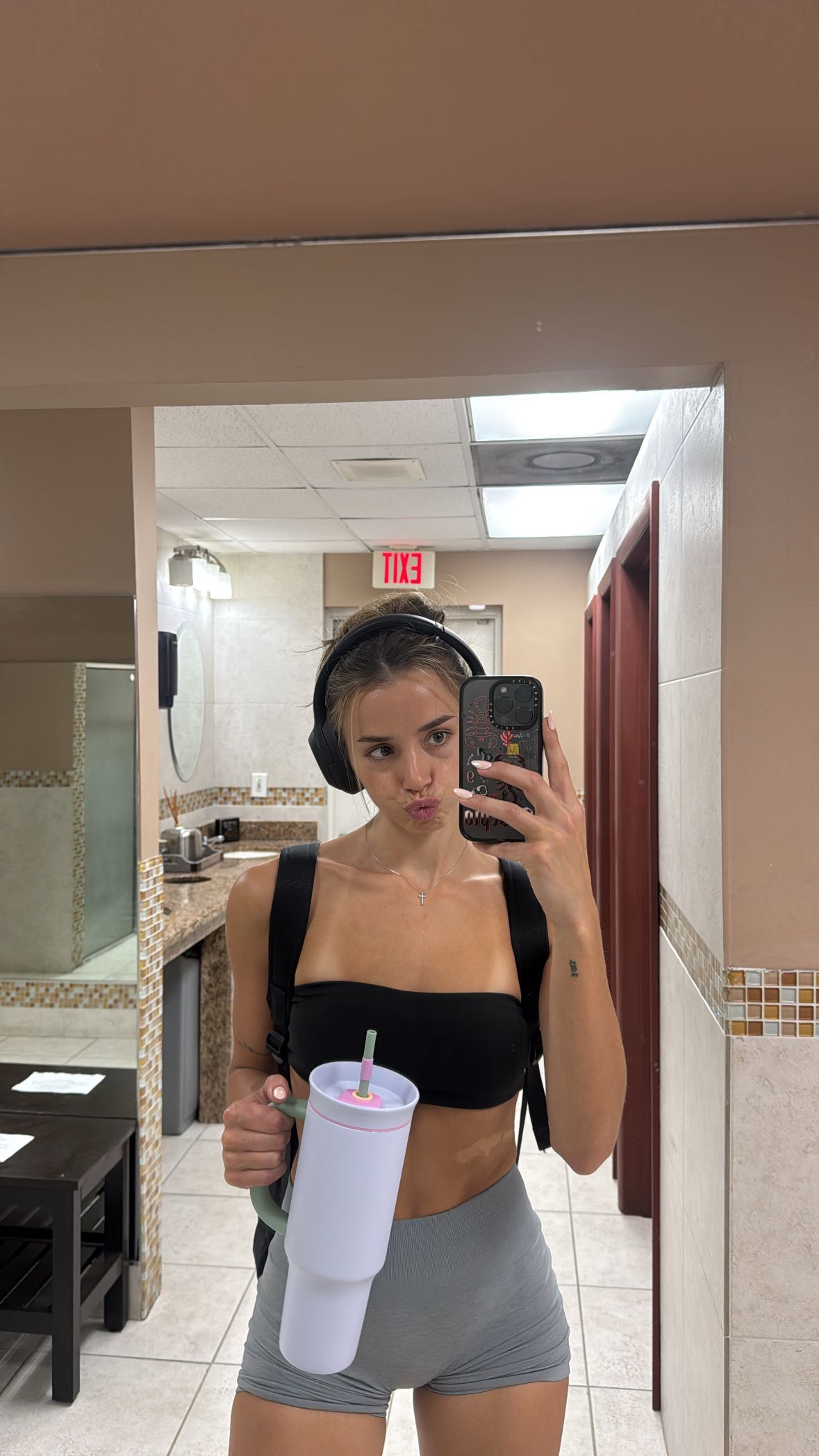 sadie.mckenna snapchat image archive image