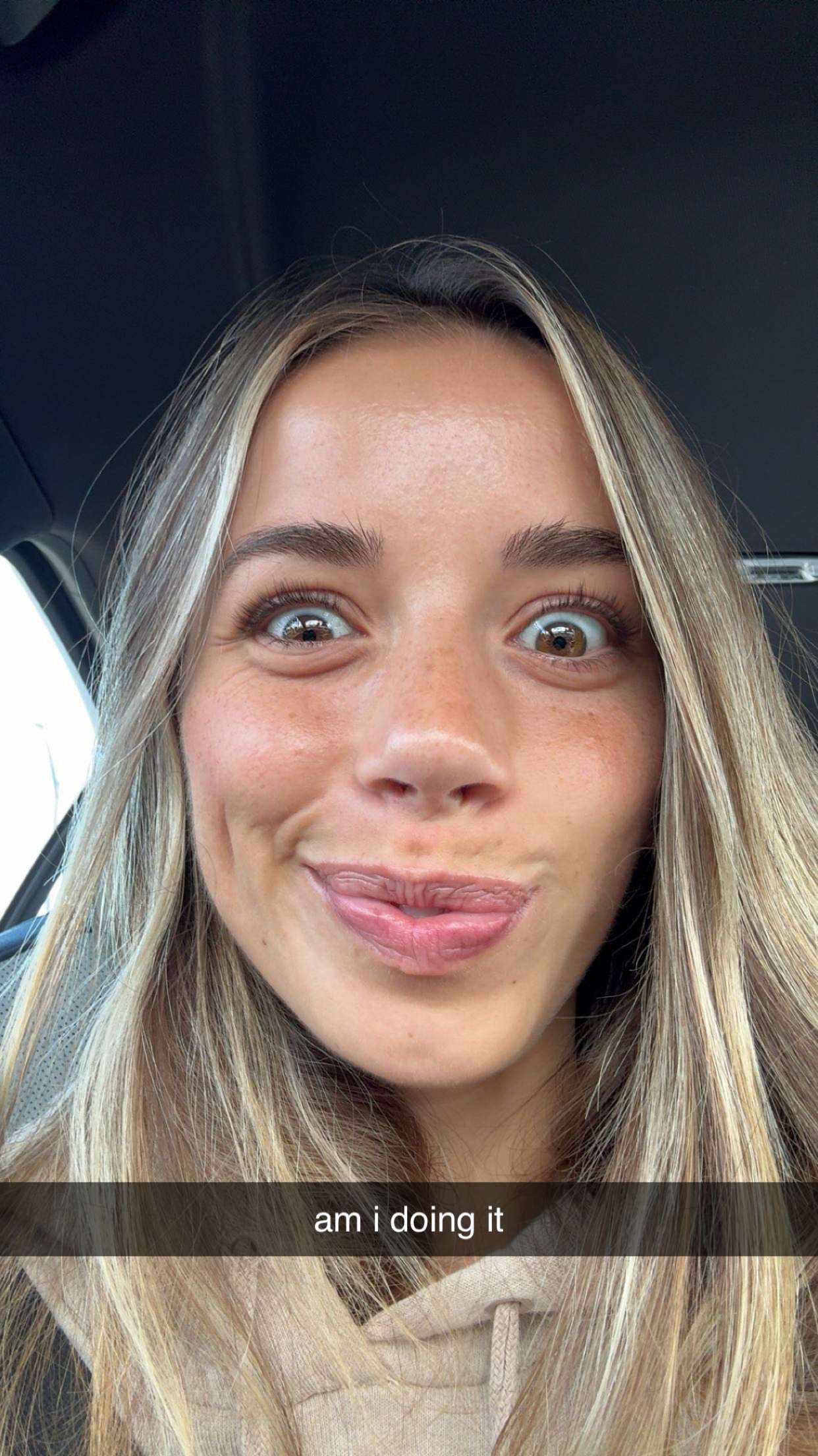 sadie.mckenna snapchat image archive image