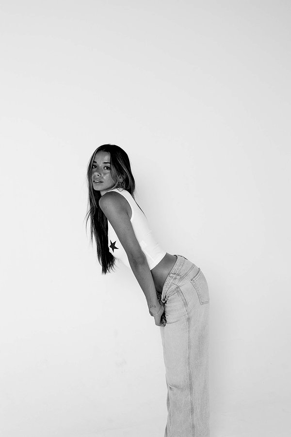 sadie.mckenna snapchat image archive image