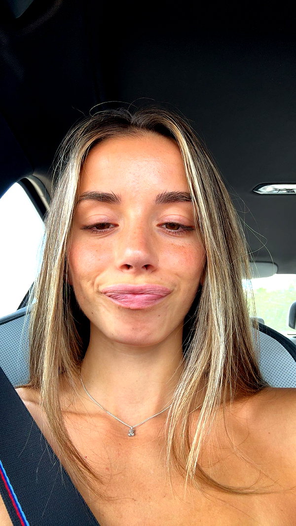 sadie.mckenna snapchat image archive image